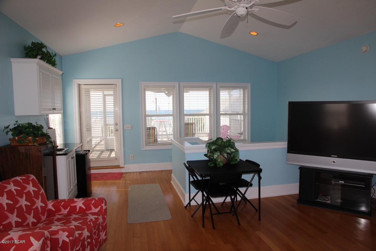 Gulf Lagoon Beach - Residential