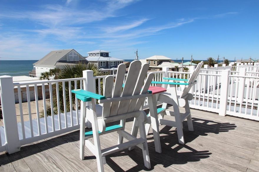 Super nice beach home, right across from a beach access.