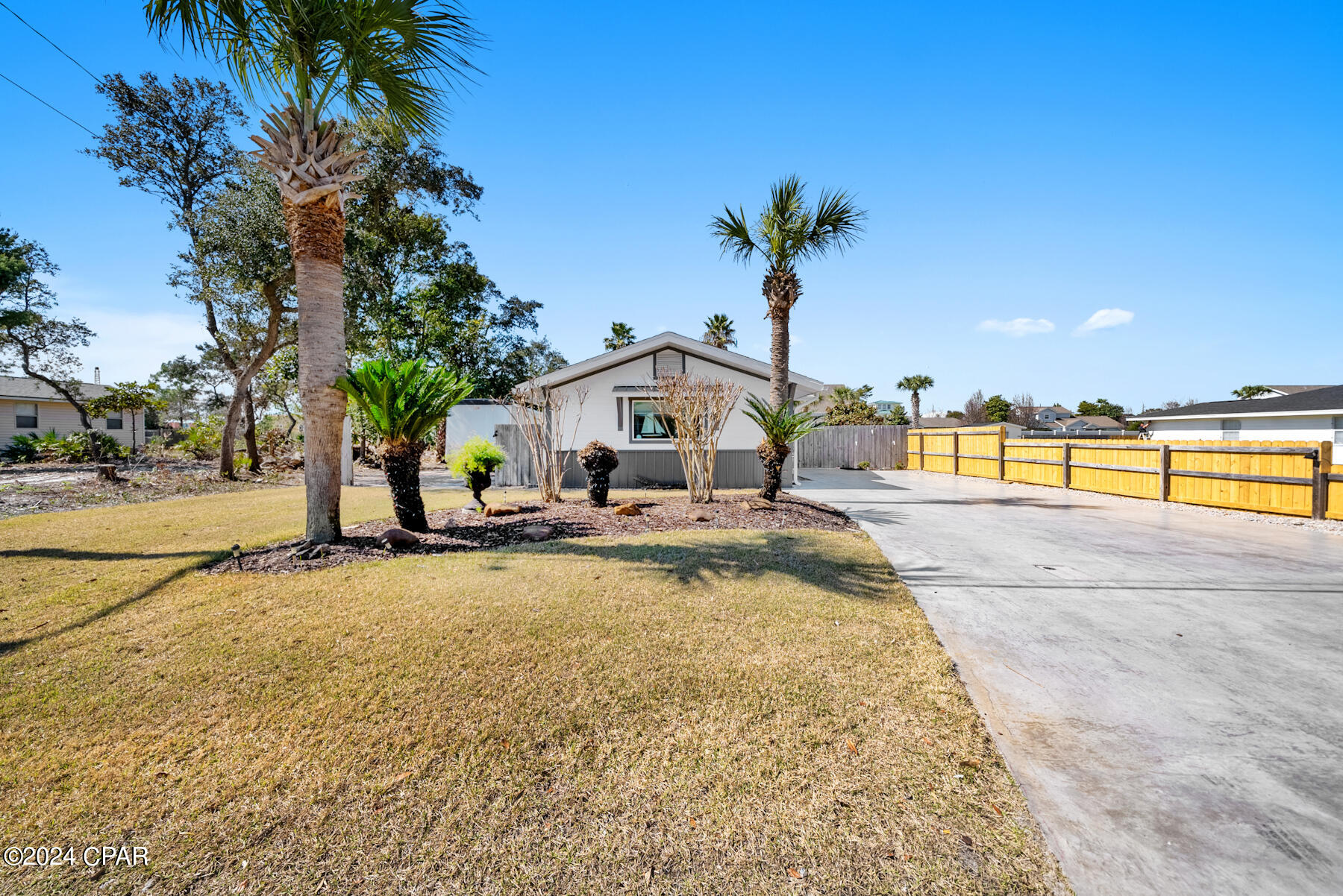 Bahama Beach - Residential Lease