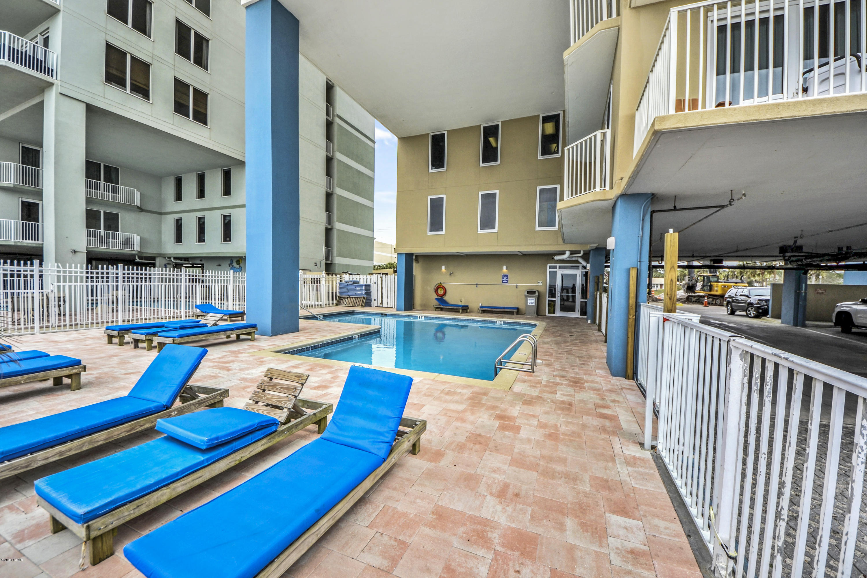 Grandview East At Long Beach - Residential