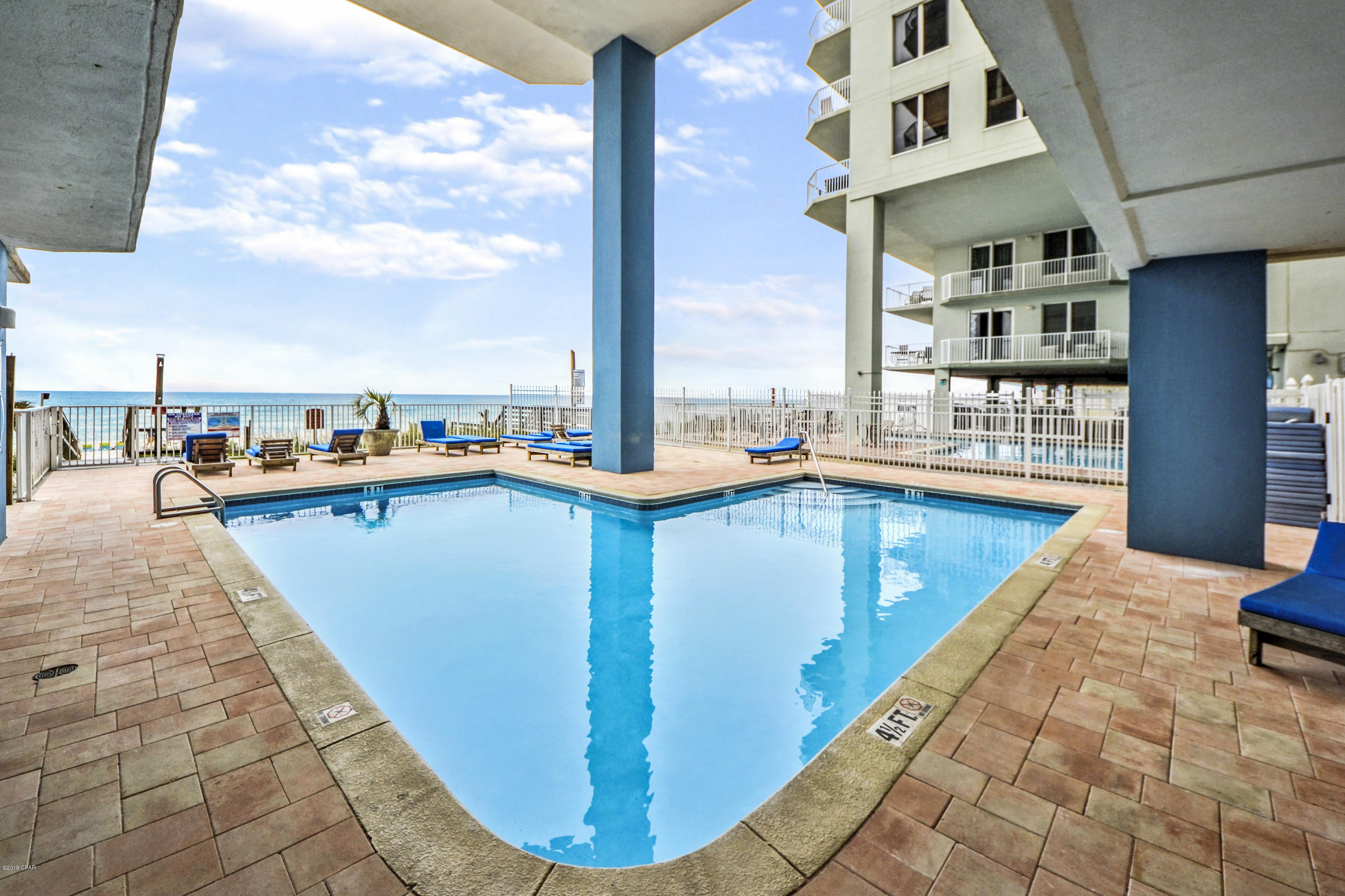 Grandview East At Long Beach - Residential