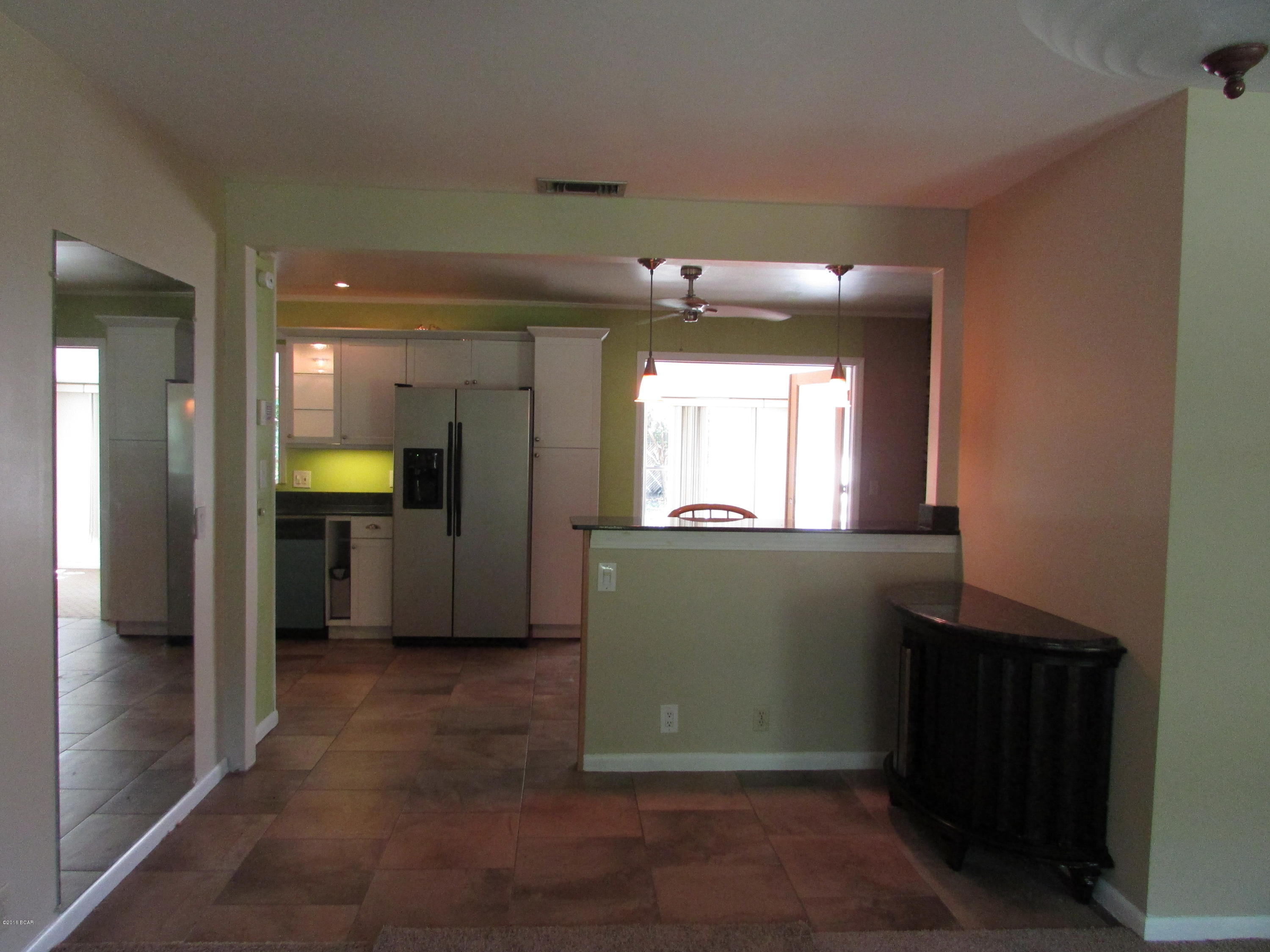 Woodlawn Unit 4 - Residential Lease