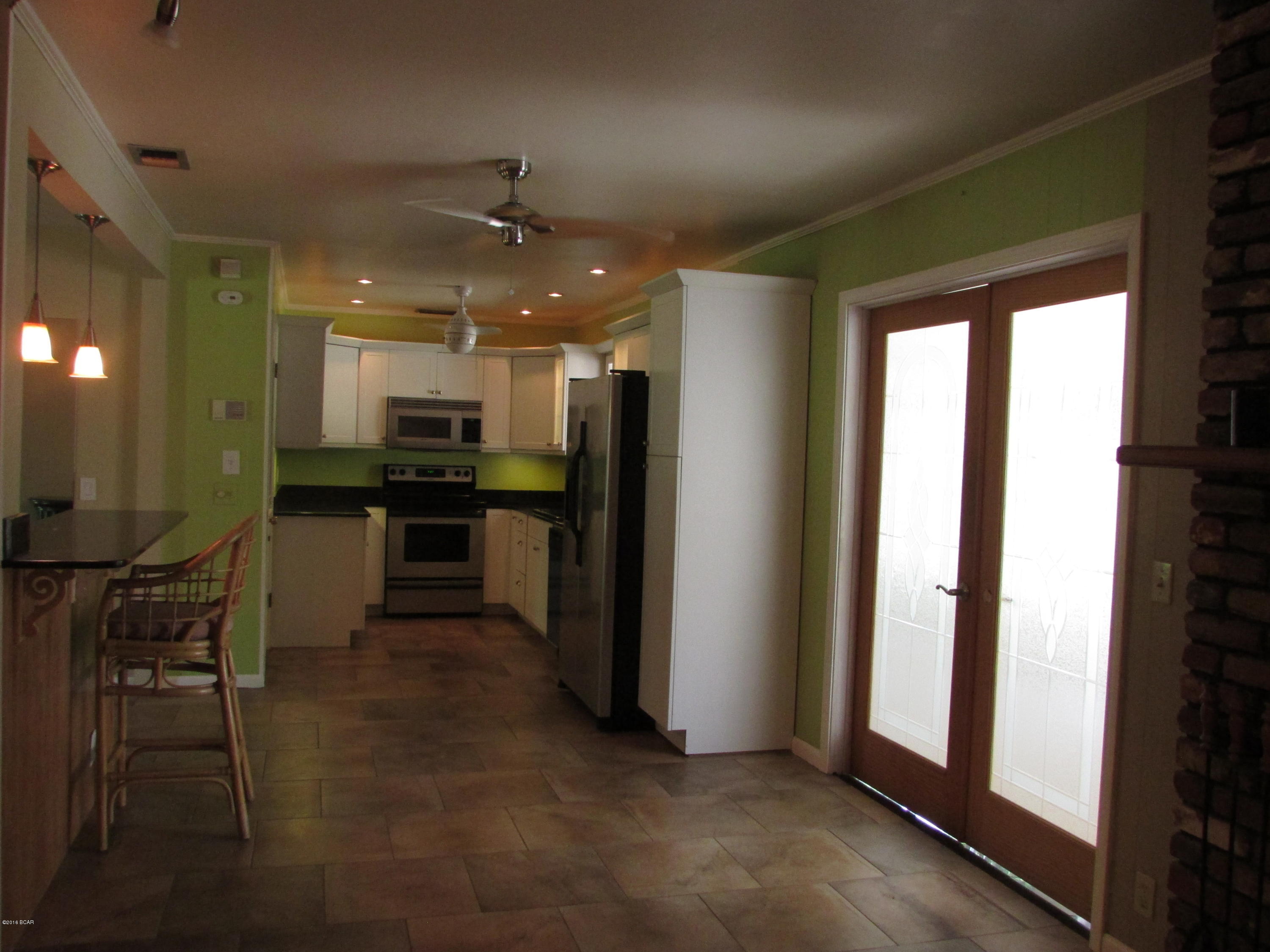 Woodlawn Unit 4 - Residential Lease