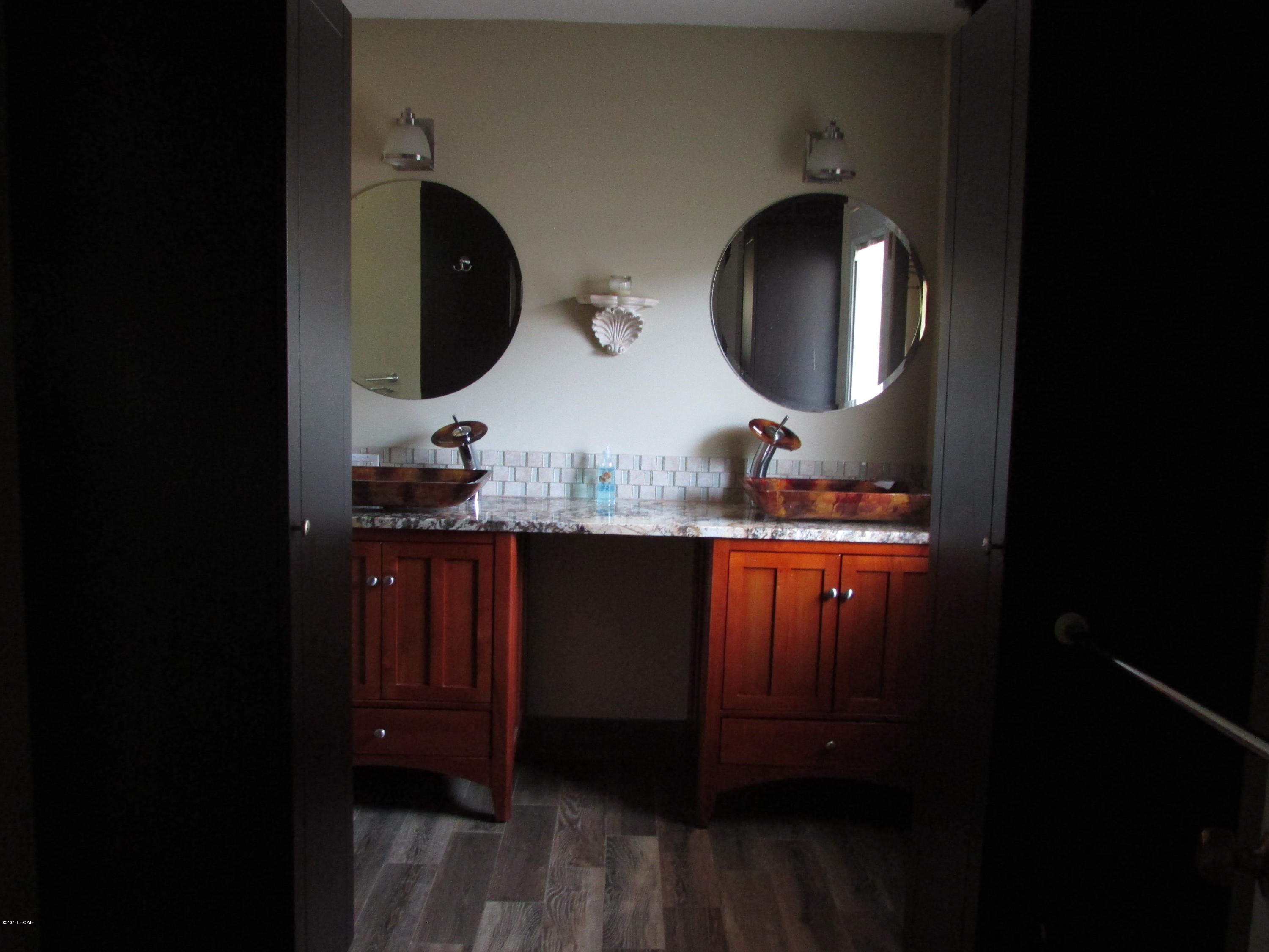 Woodlawn Unit 4 - Residential Lease