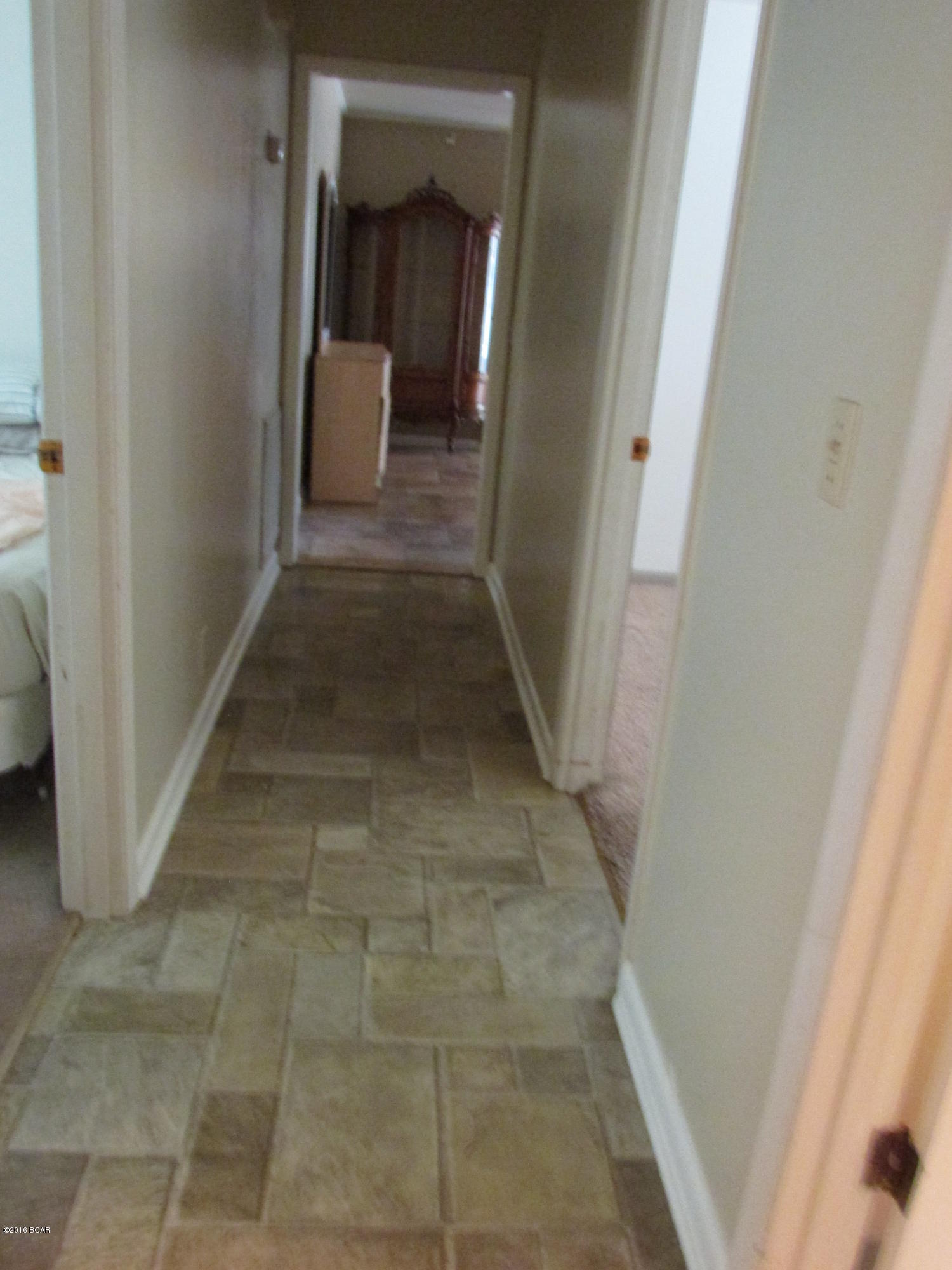 Woodlawn Unit 4 - Residential Lease