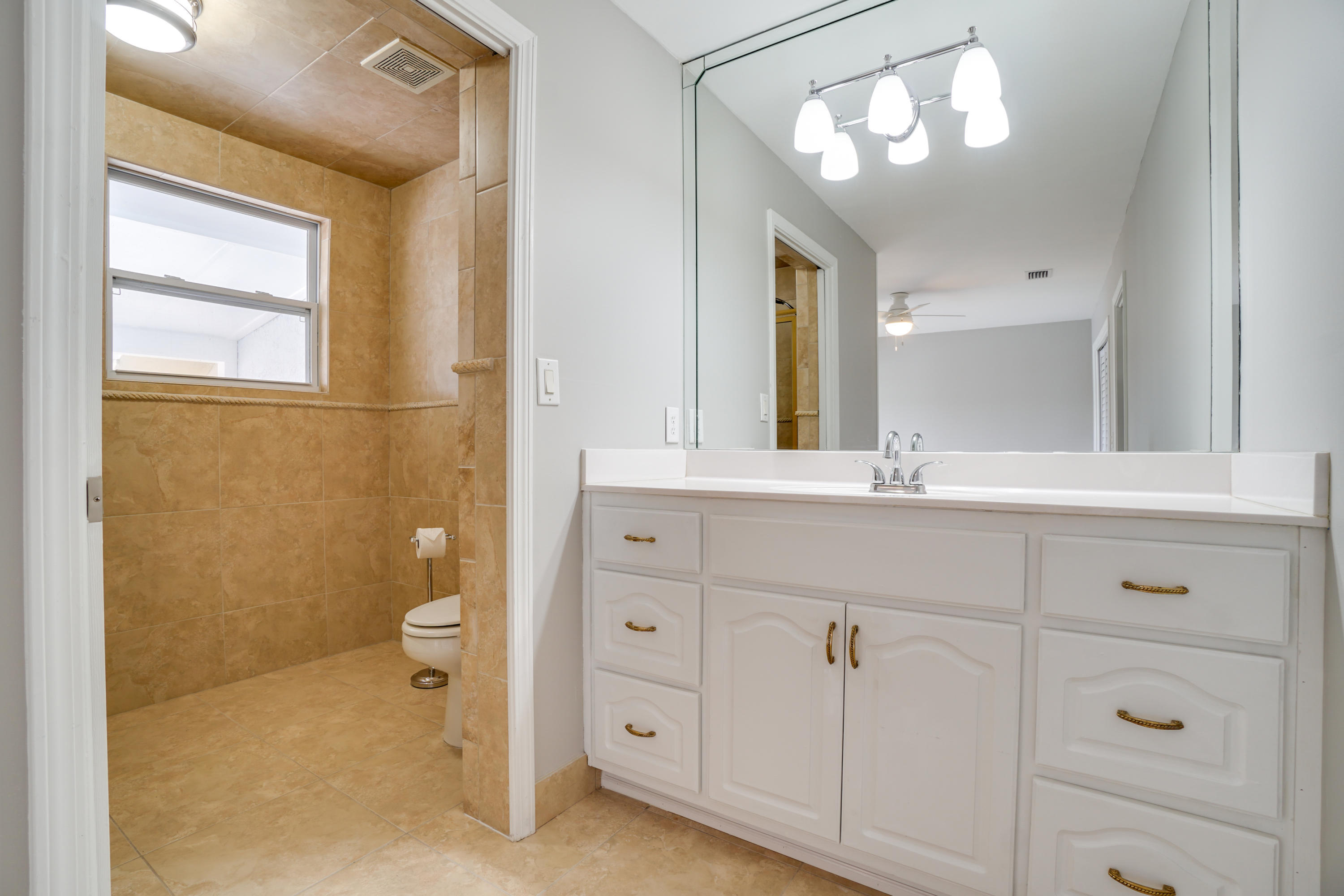 Venetian Villa - Residential Lease