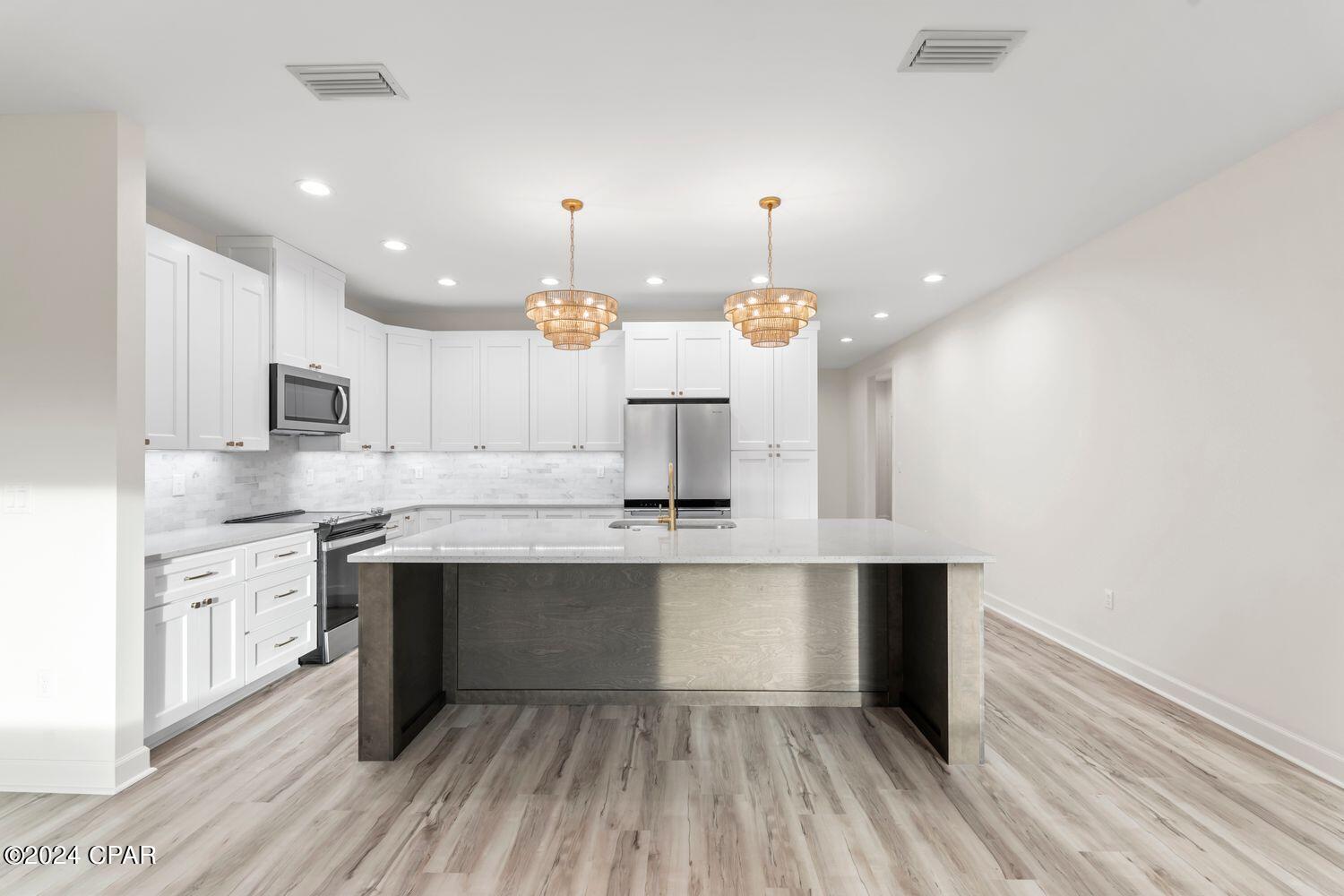 College Point Est U-1 - Residential