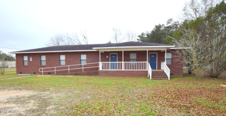 * Entered for comp purposes only* This rare commercial find was recently used as a medical doctors office but could be converted to accommodate a wide range of business needs! The unique, open space features 6 exam rooms, 3 restrooms, reception office, multiple storage rooms, office, breakroom and a 25x12 waiting room. Outside features include a wheelchair ramp, covered front porch and parking. Property is located on Brickyard Road minutes from Hwy 77, hospital, and schools.