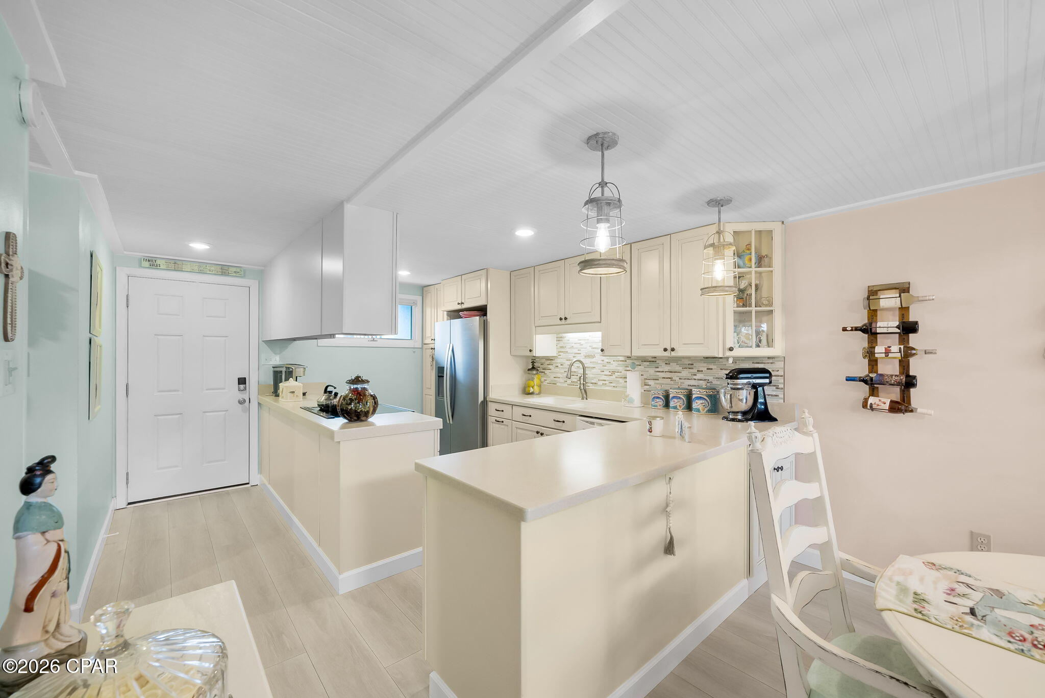 Sunnyside Beach & Tennis Condo - Residential