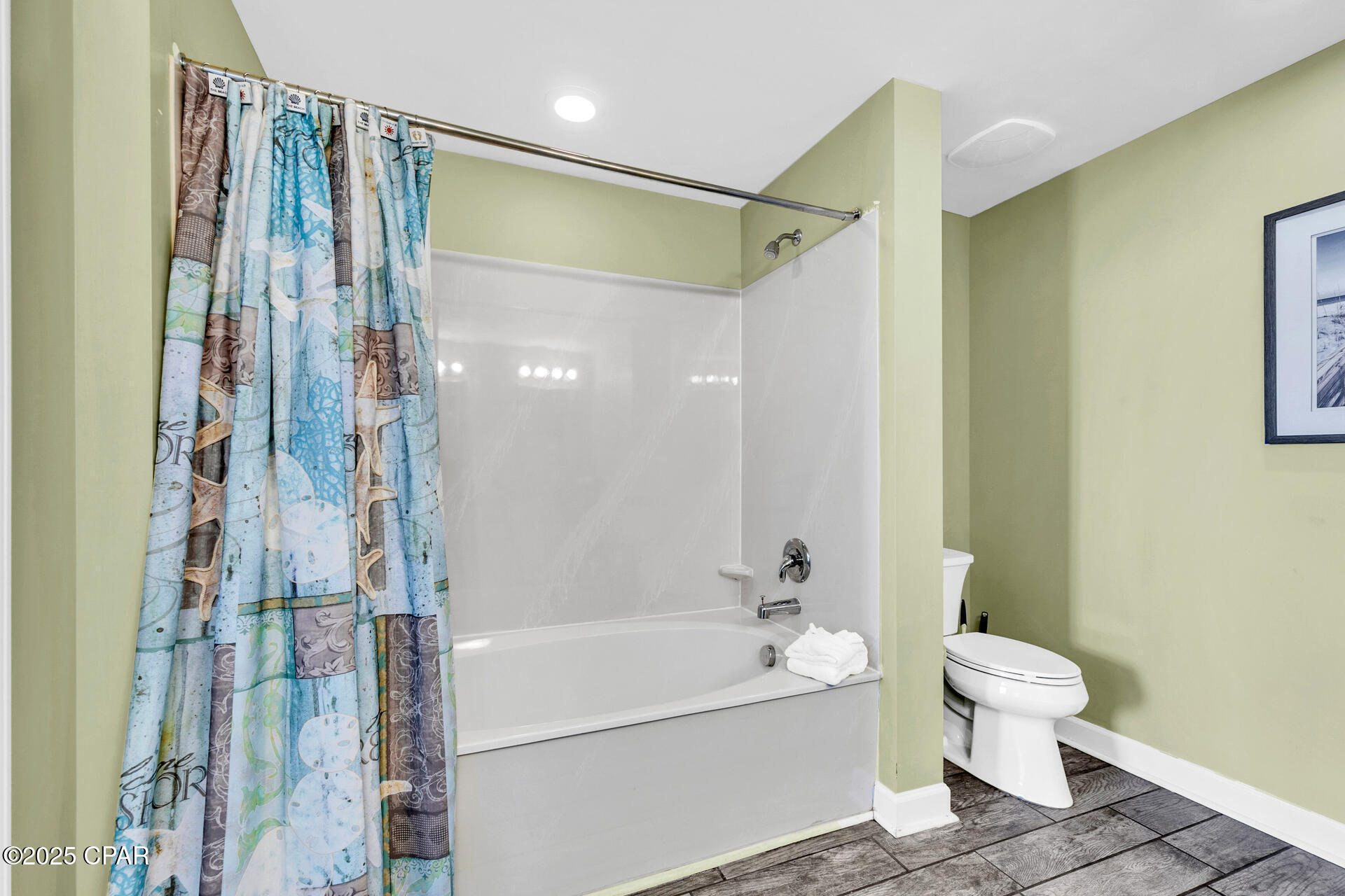 Splash Condo - Residential