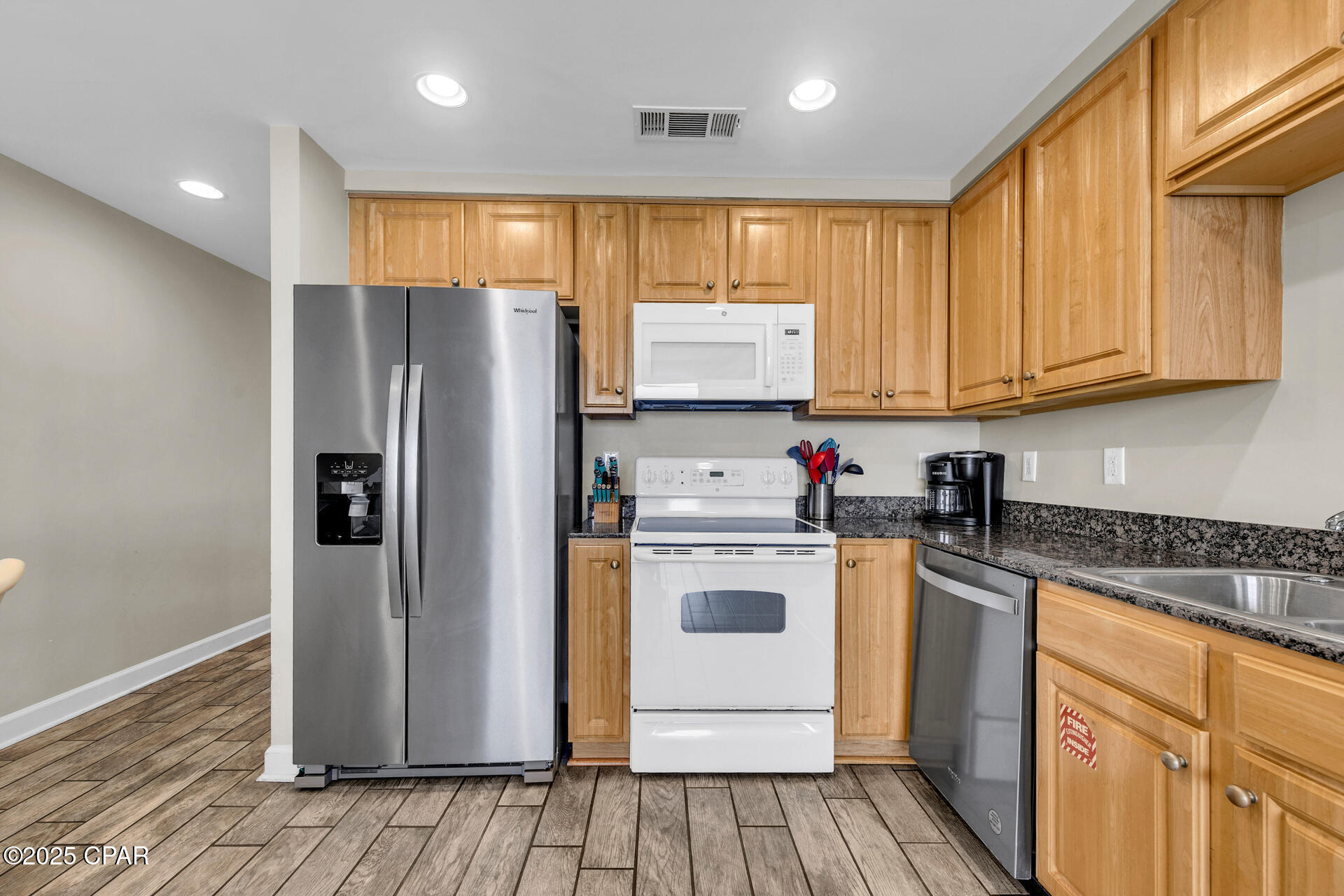 Splash Condo - Residential