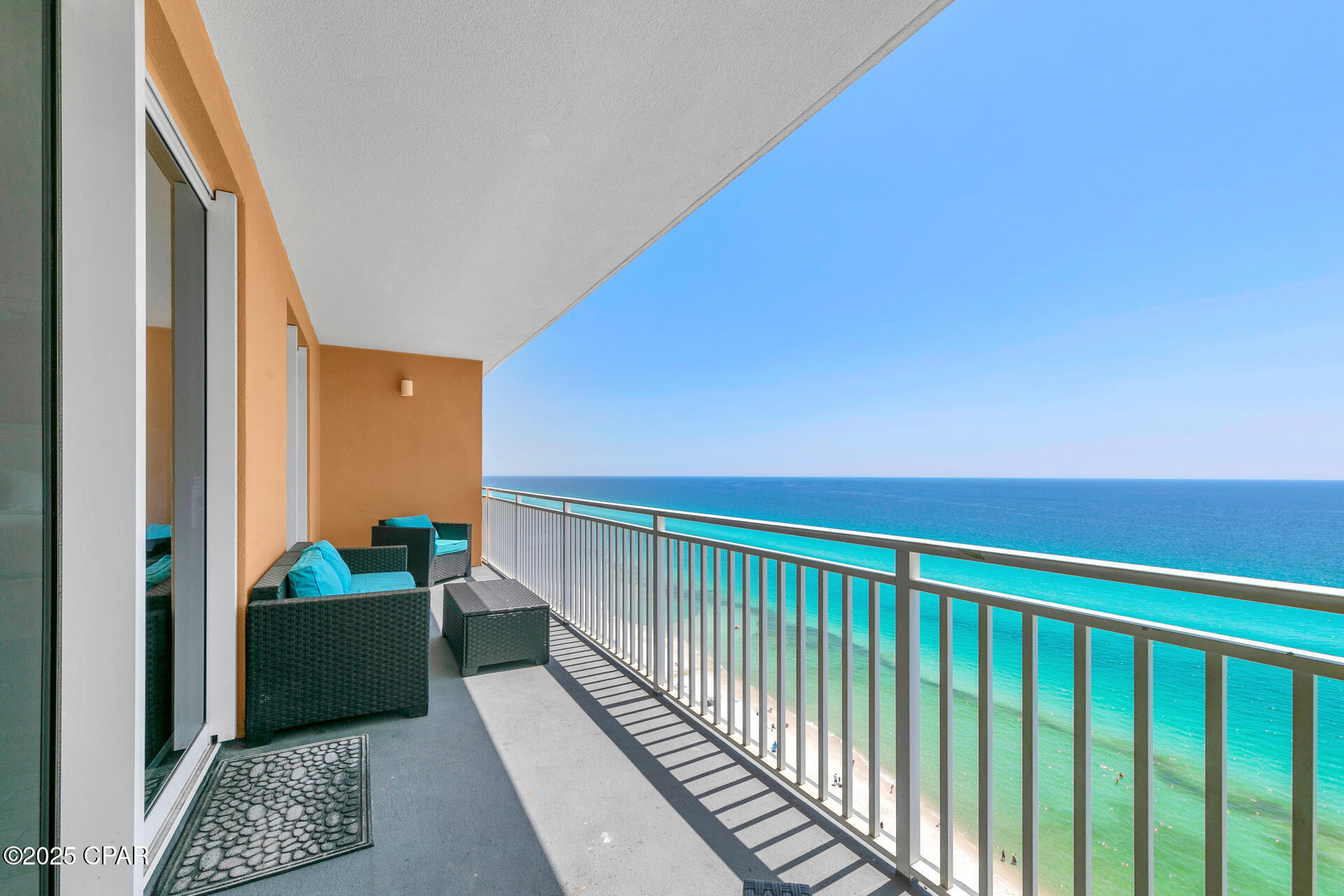 Splash Condo - Residential