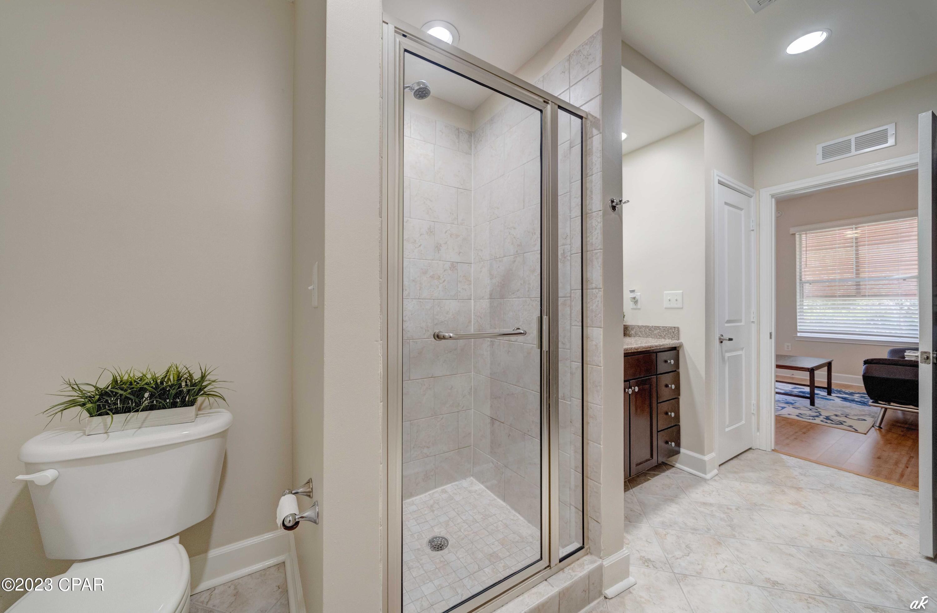 Island Reserve - Residential Lease