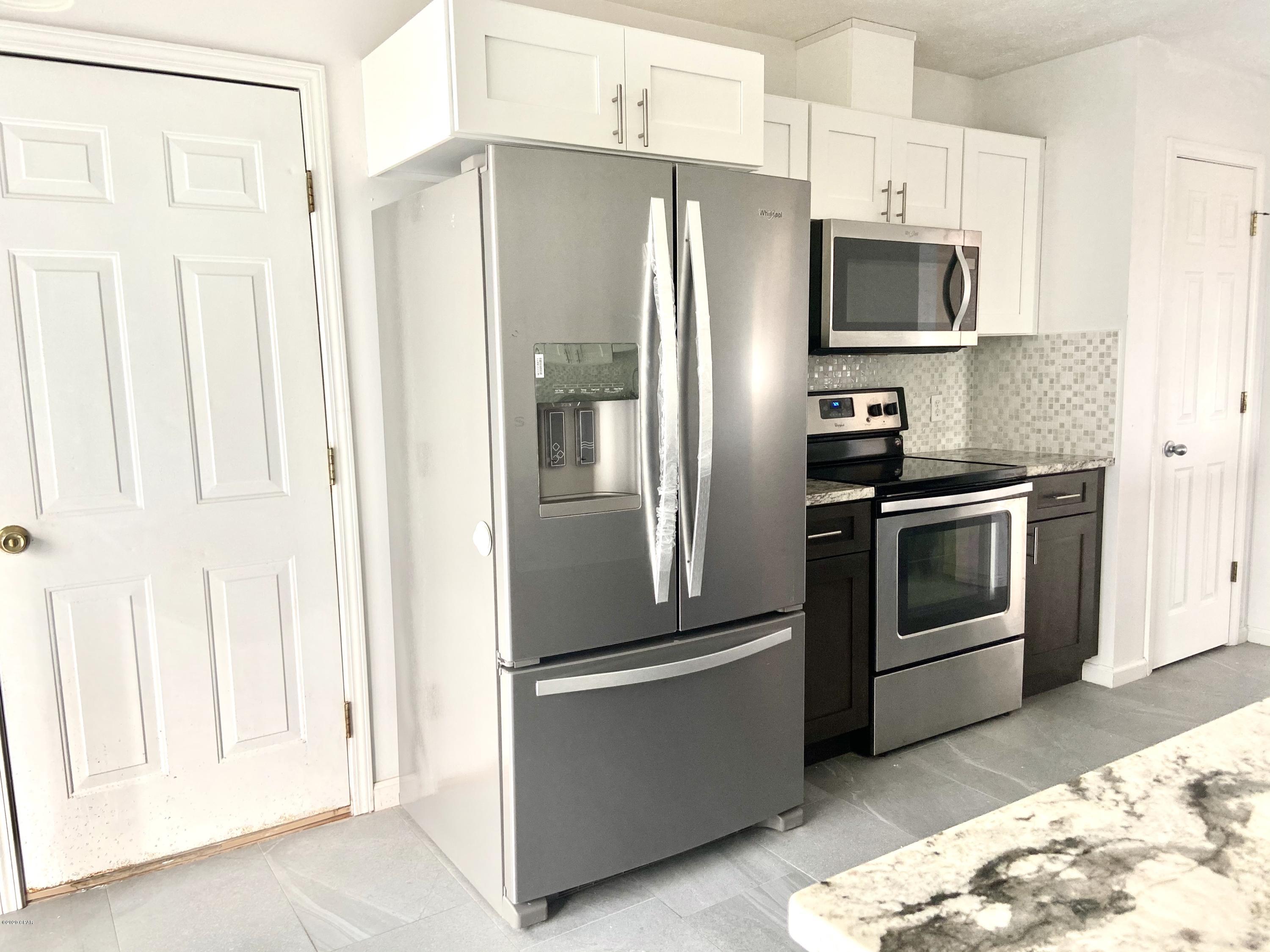 Brittany Woods Park - Residential Lease