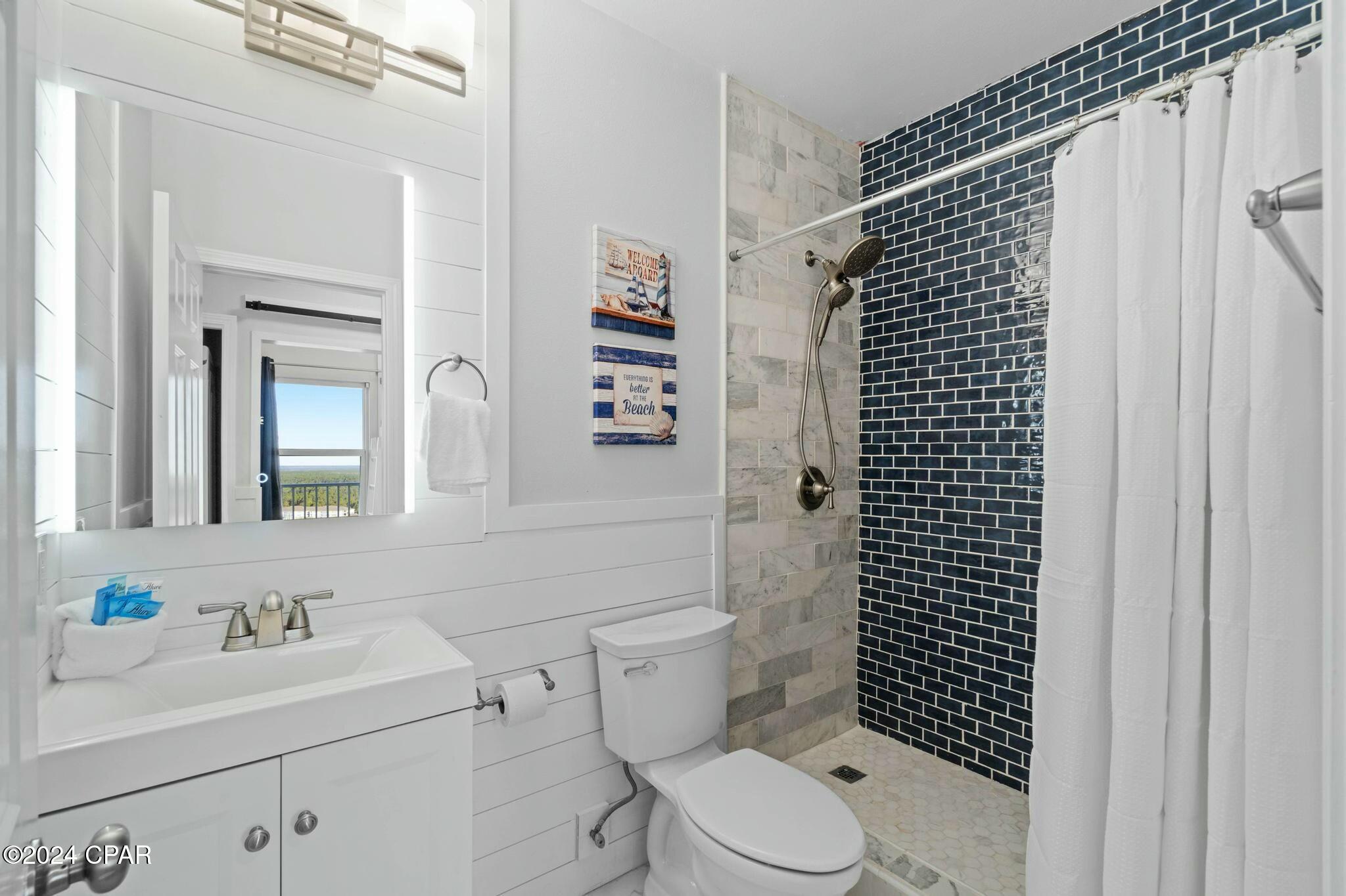 Laketown Wharf - Residential Lease