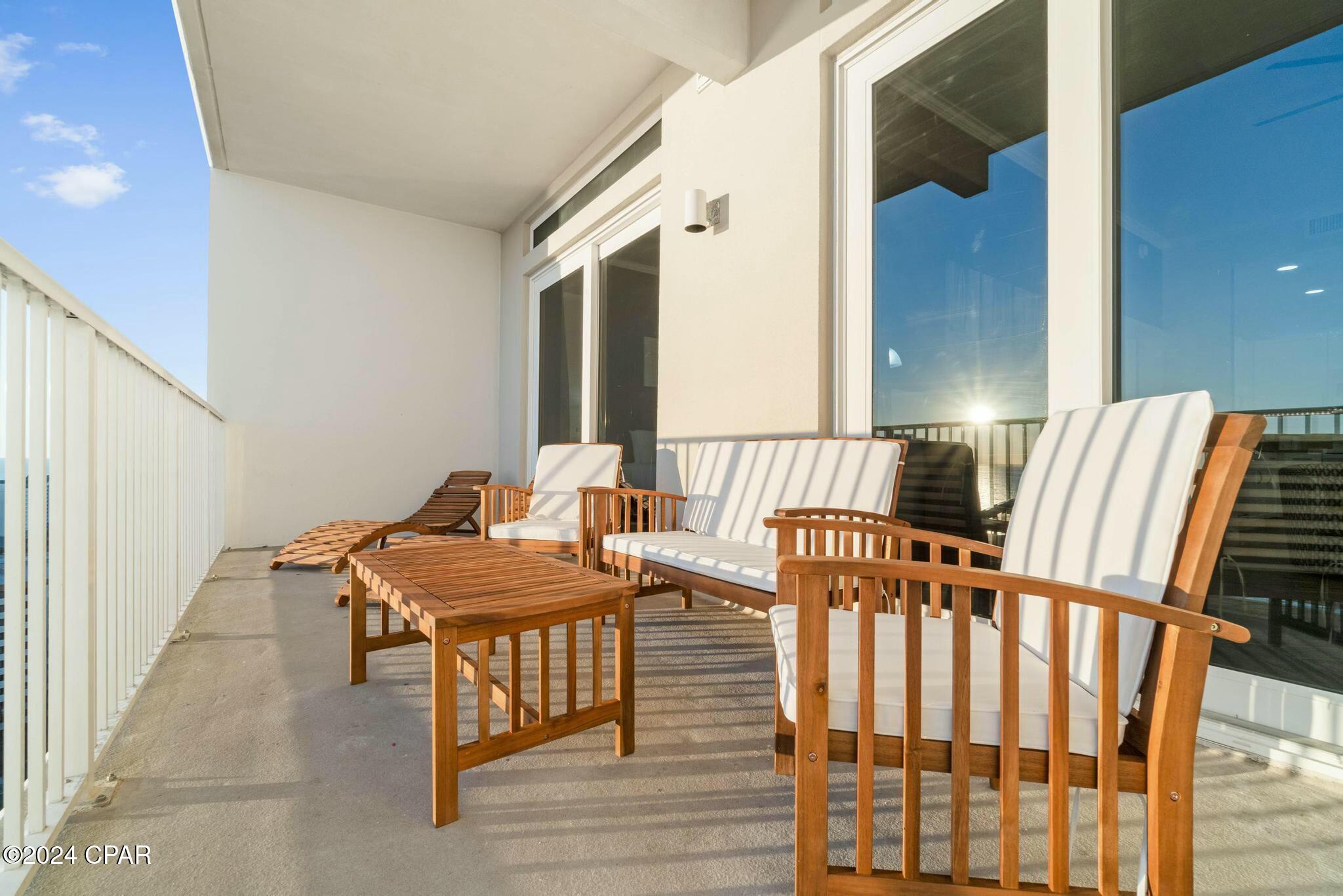 Laketown Wharf - Residential Lease