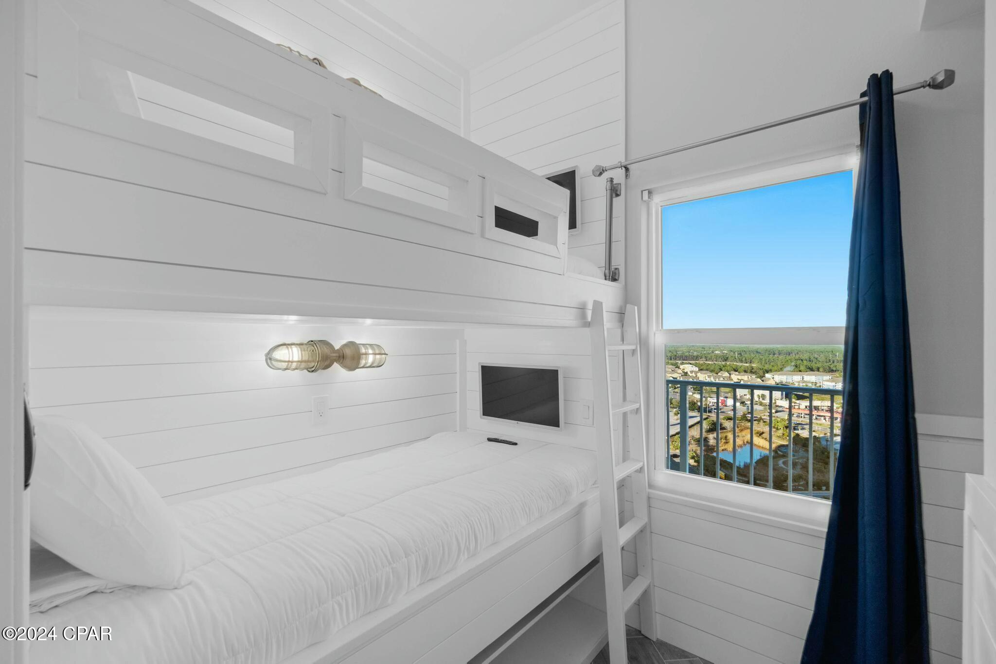 Laketown Wharf - Residential Lease