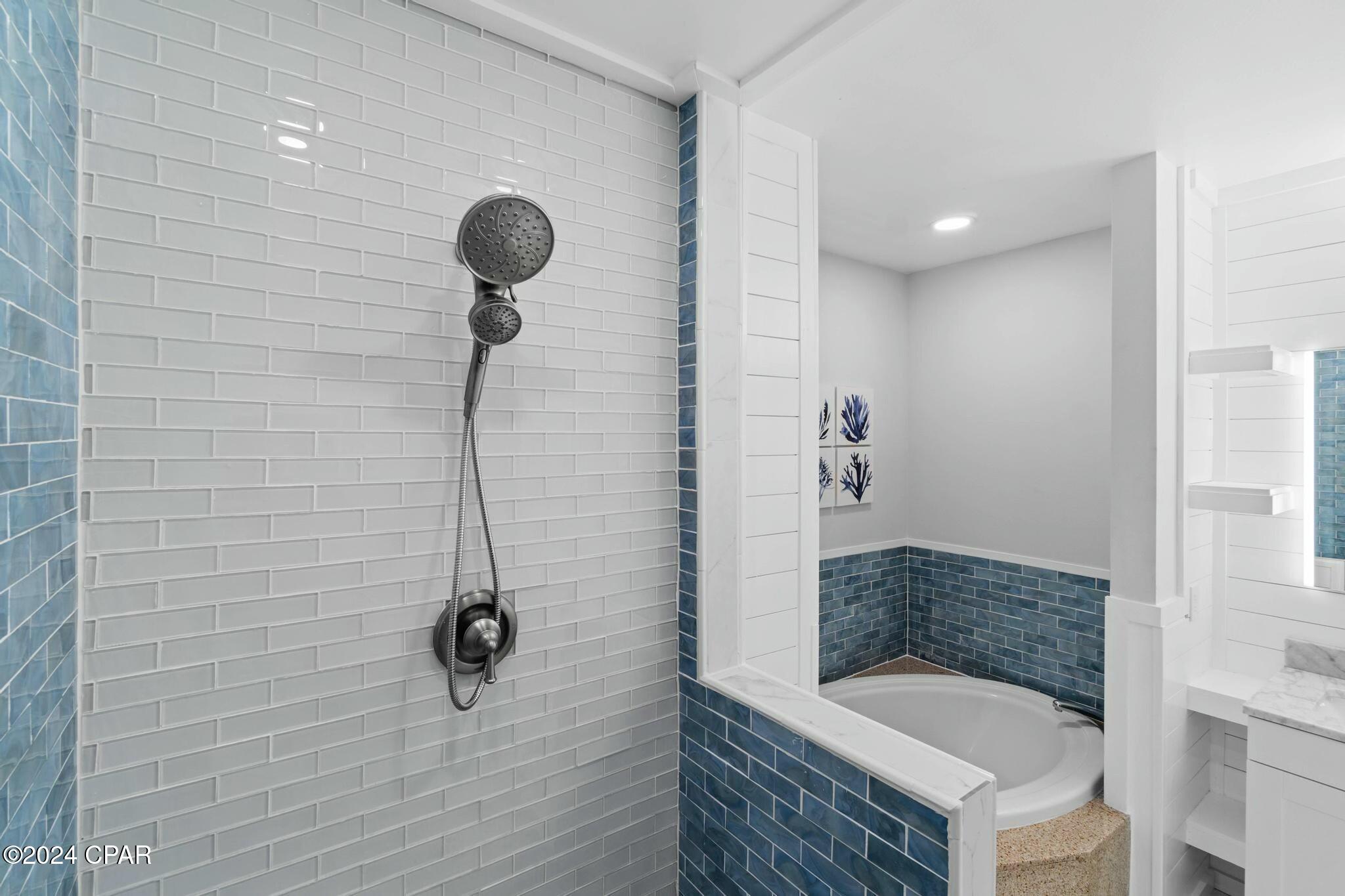 Laketown Wharf - Residential Lease