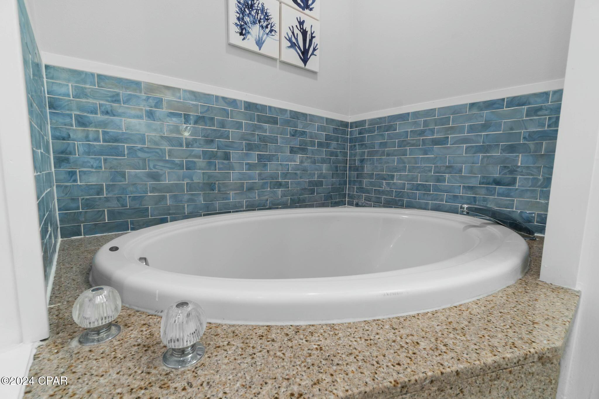 Laketown Wharf - Residential Lease