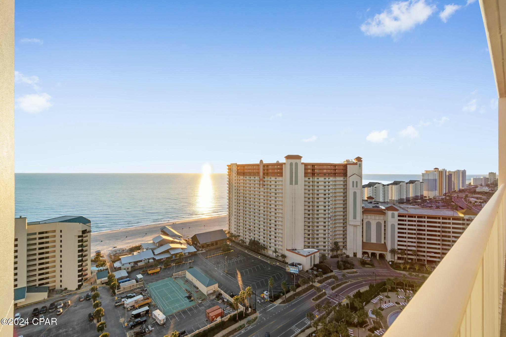 Laketown Wharf - Residential Lease