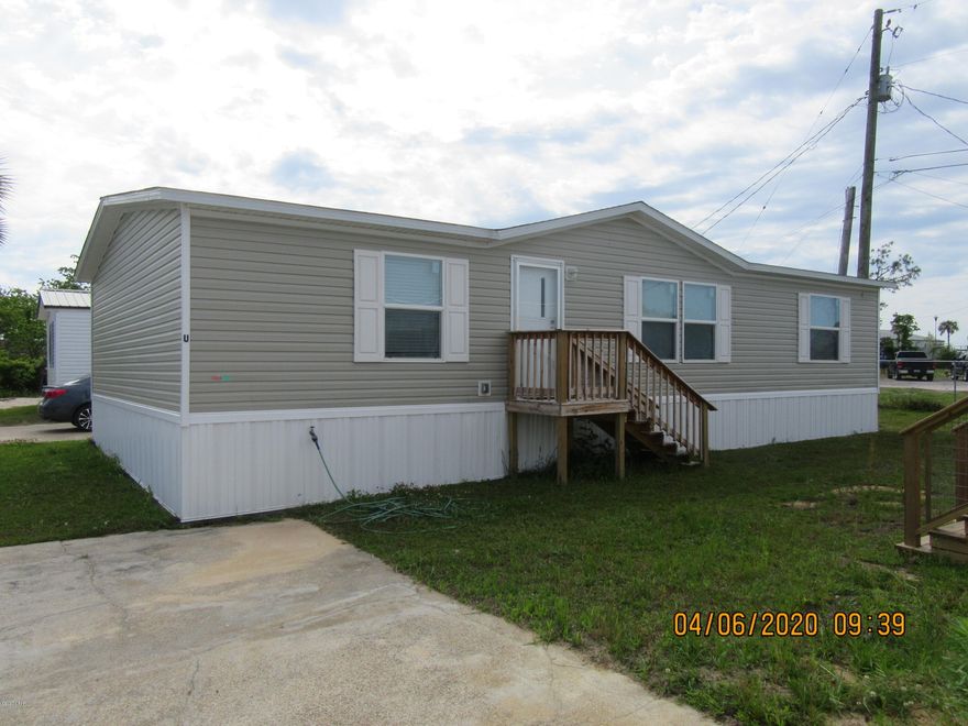 Fully furnished 3 bedroom 2 bath newer double wide in Lynn Haven. Washer and dryer included. This home is ready for move in. All property sizes and ages are approximate, please measure and/or verify if important.

School assignments are subject to change, please check with Bay County for most accurate information.

Deposit is the same as the rent.Pets NOT Allowed!