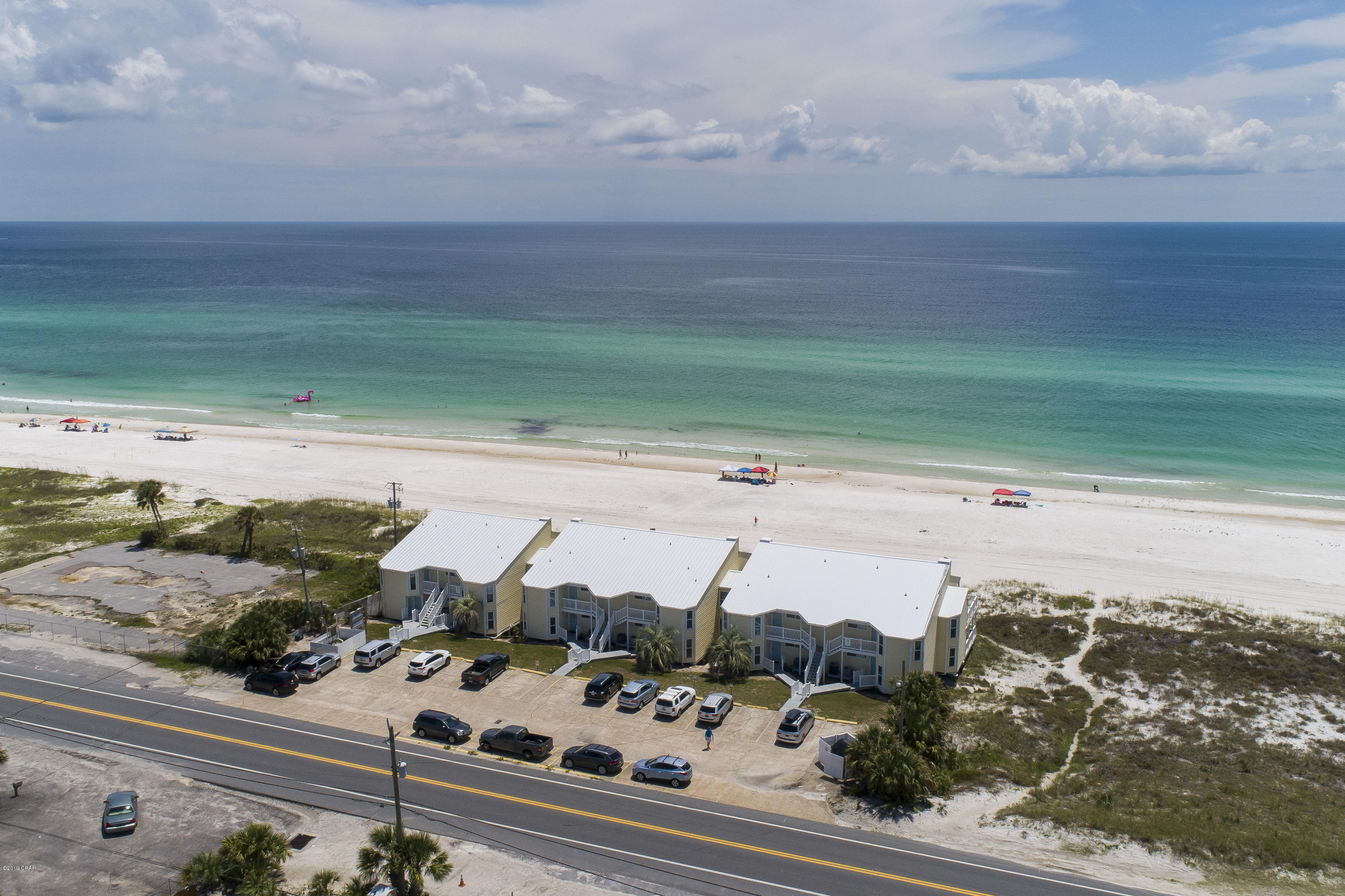 Harbur Arms Condo. - Residential