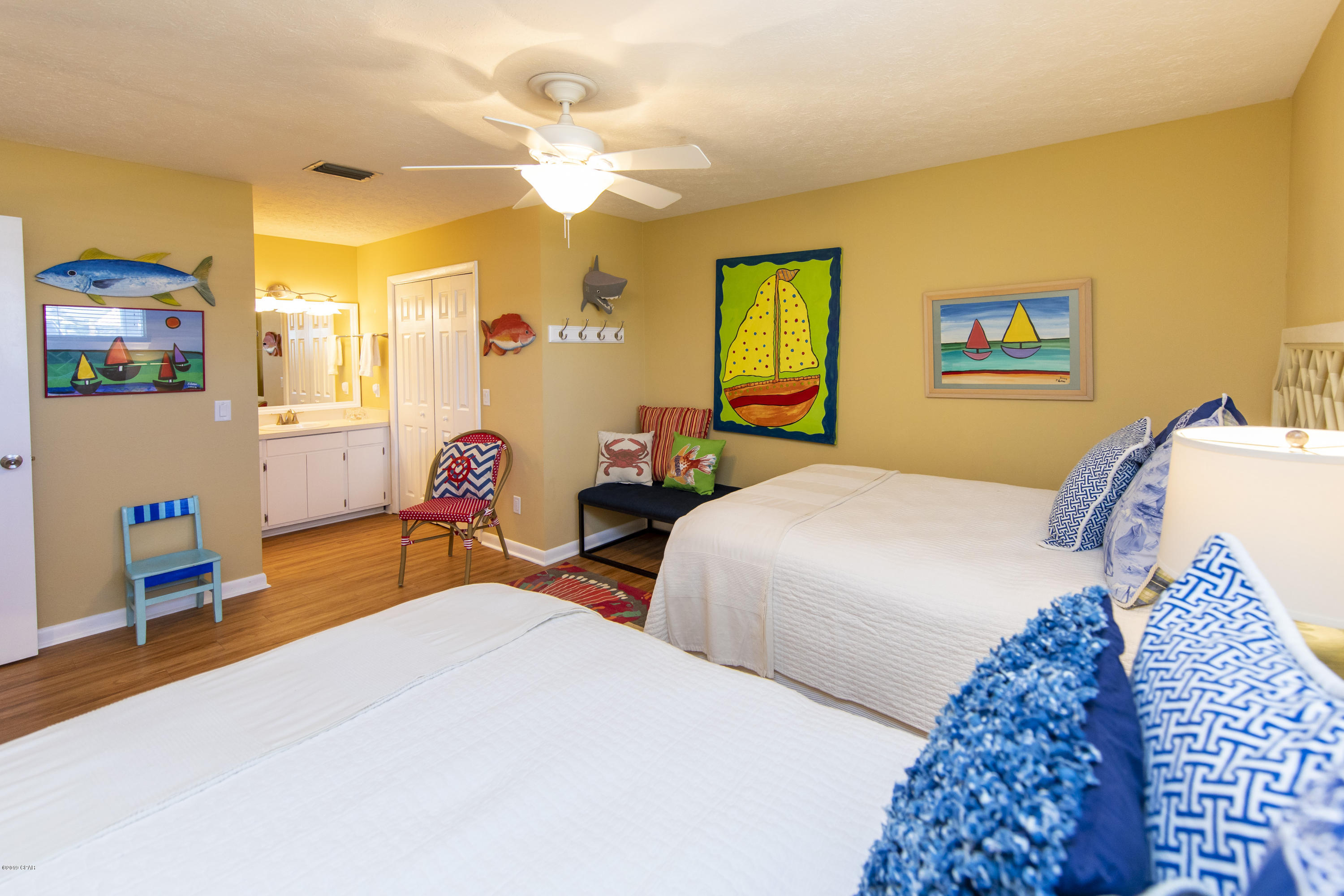 Harbur Arms Condo. - Residential