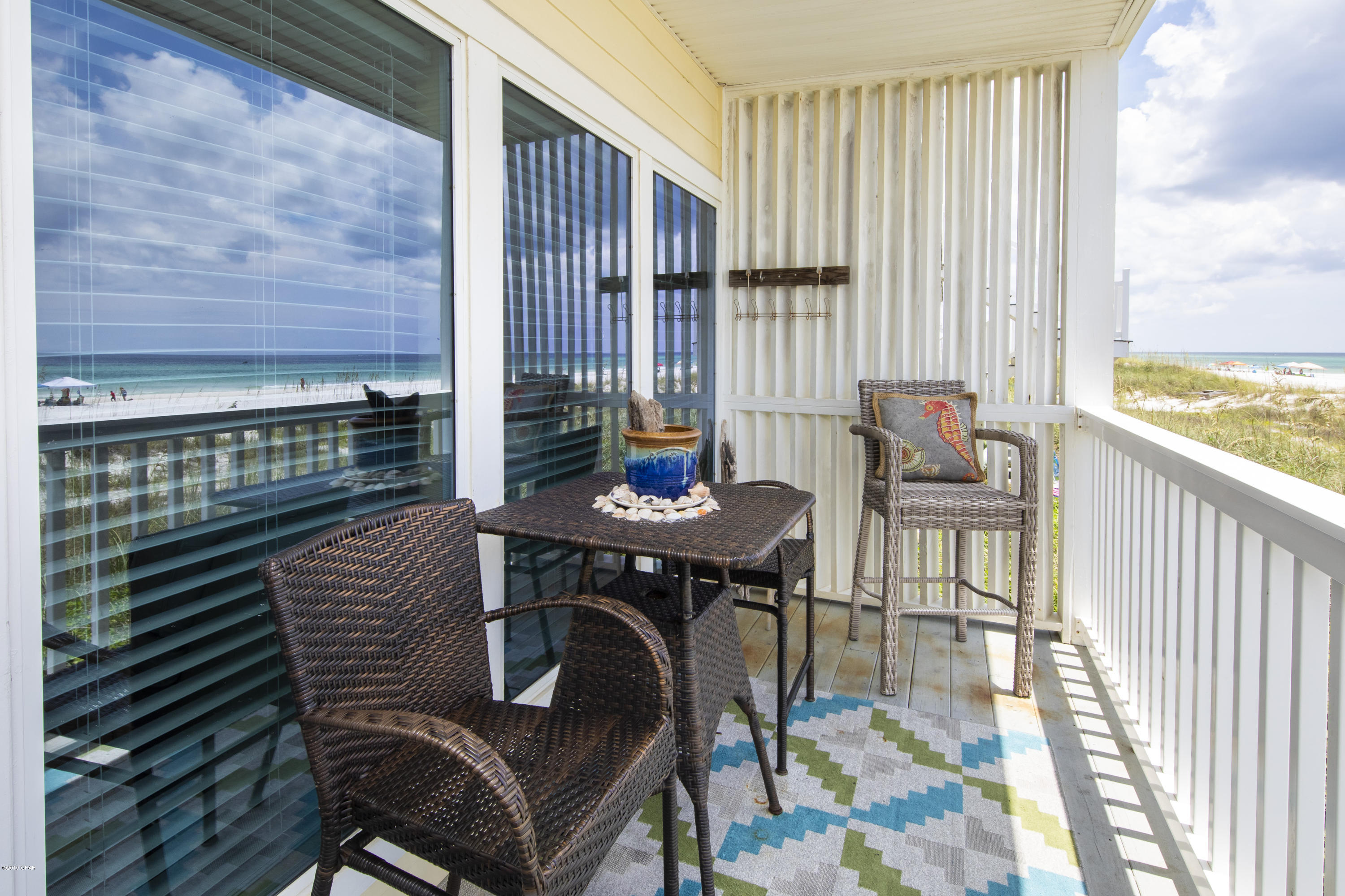 Harbur Arms Condo. - Residential