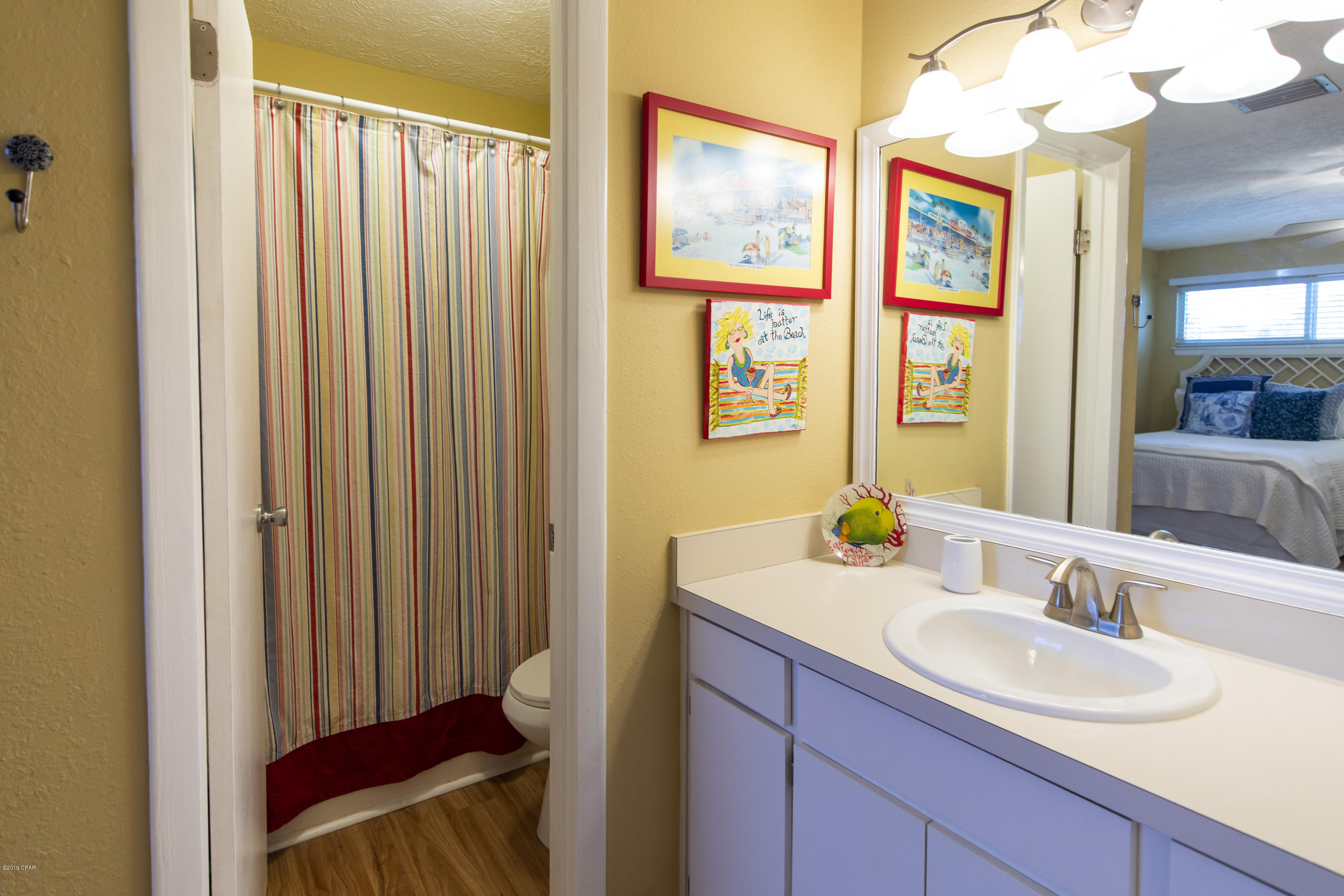 Harbur Arms Condo. - Residential