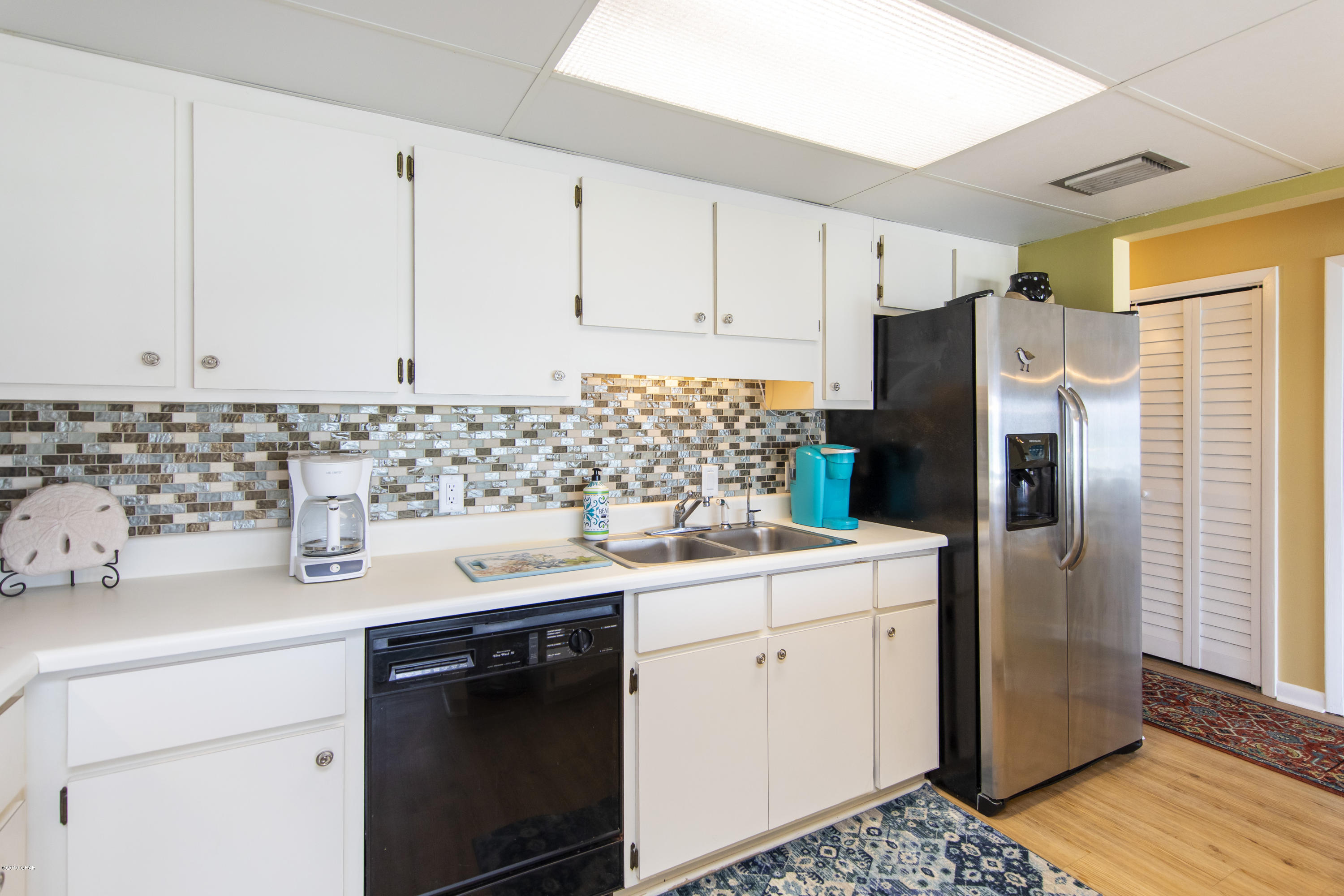 Harbur Arms Condo. - Residential