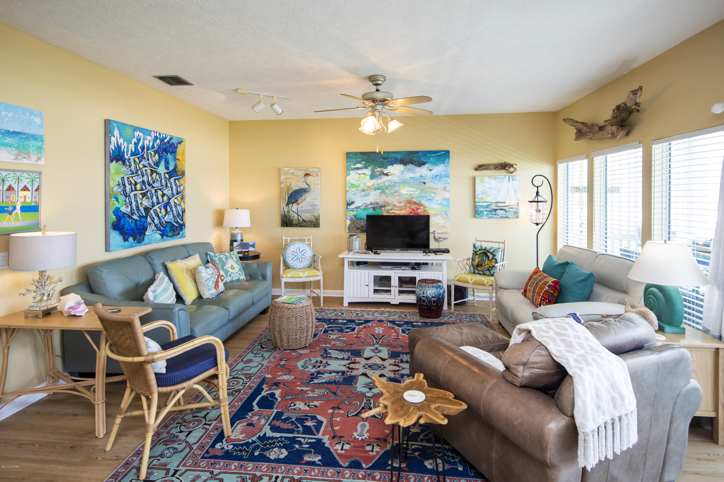 Harbur Arms Condo. - Residential