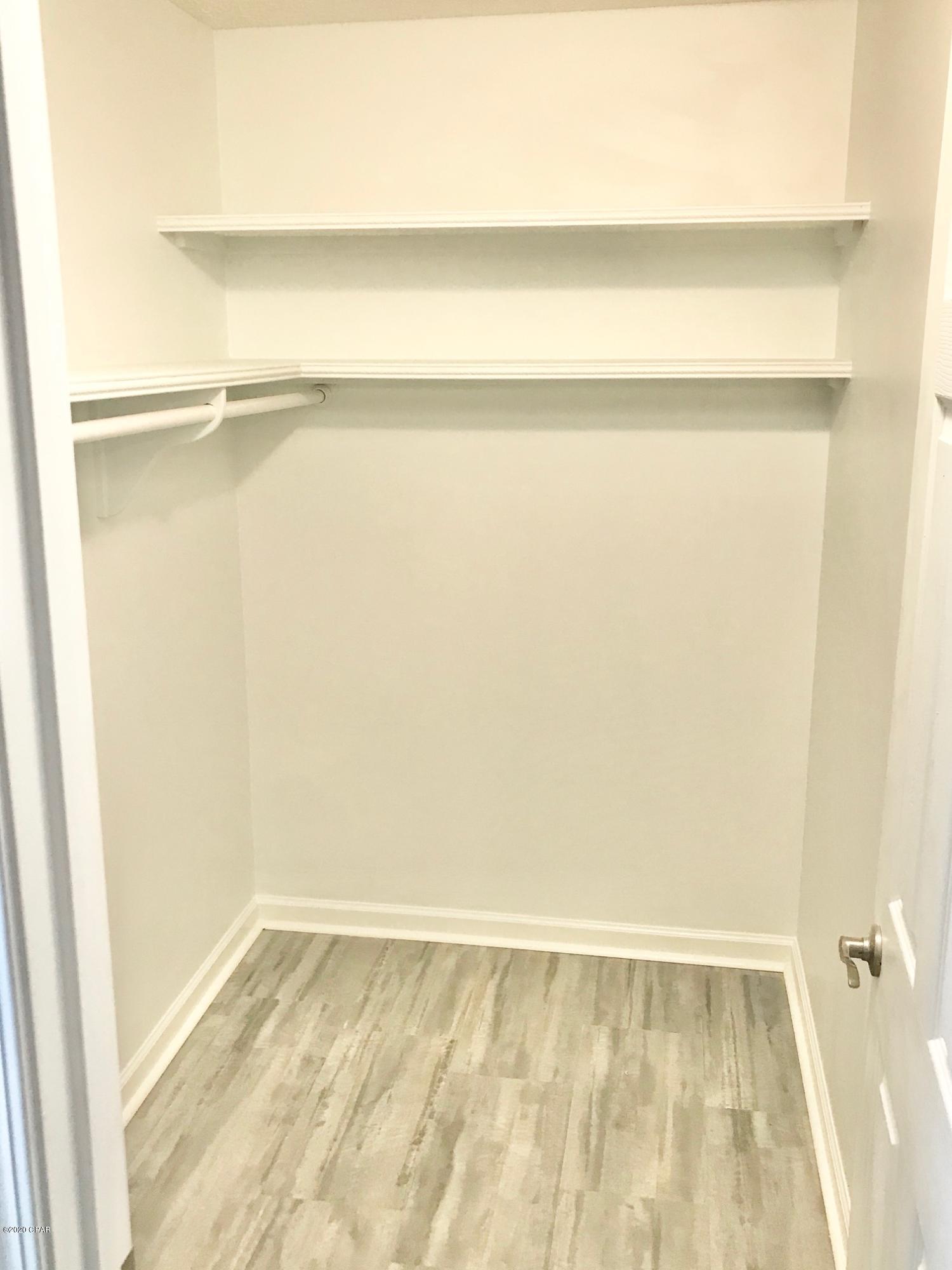 Emerald Coast Club Ph. I - Residential Lease