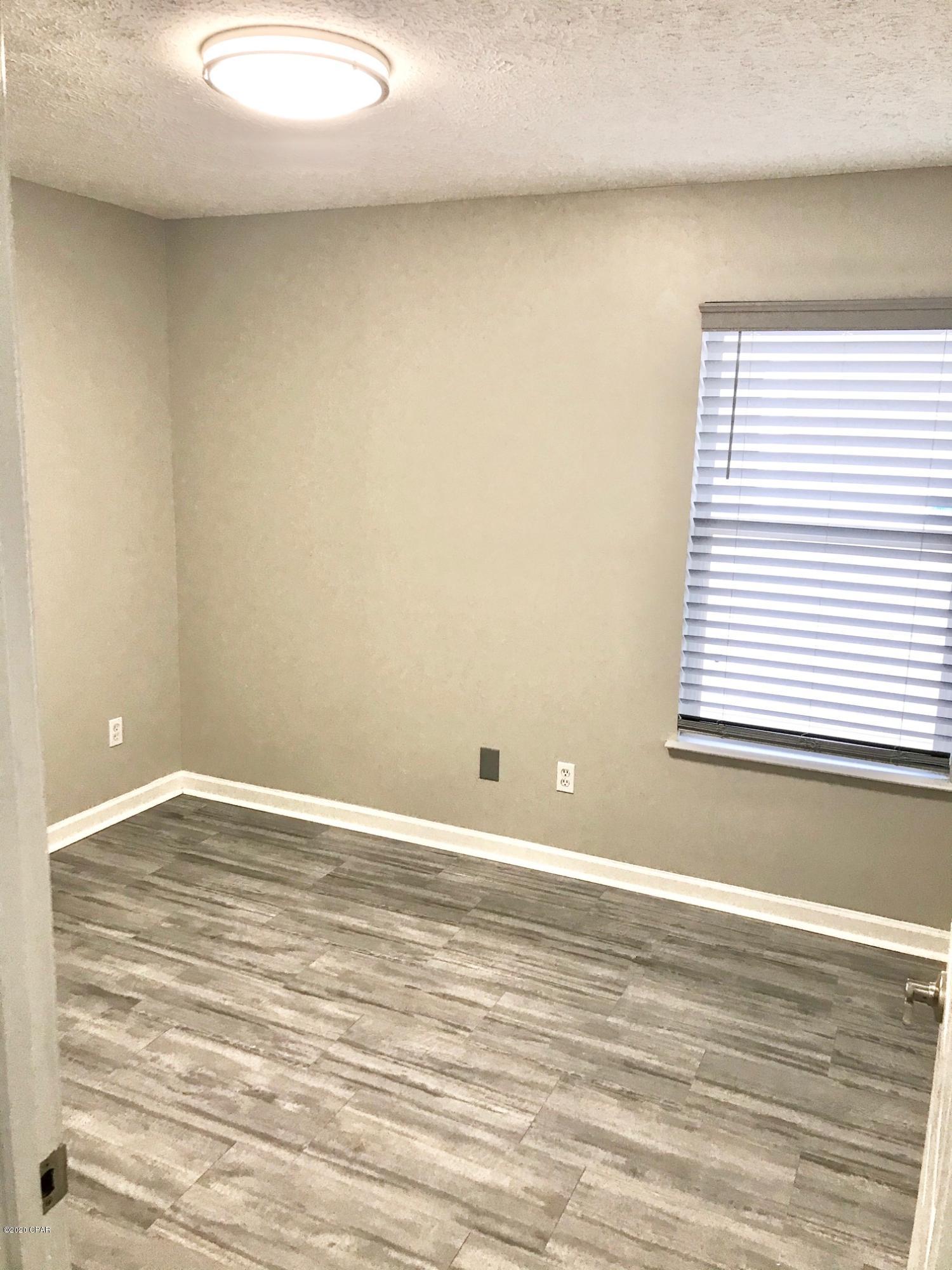 Emerald Coast Club Ph. I - Residential Lease