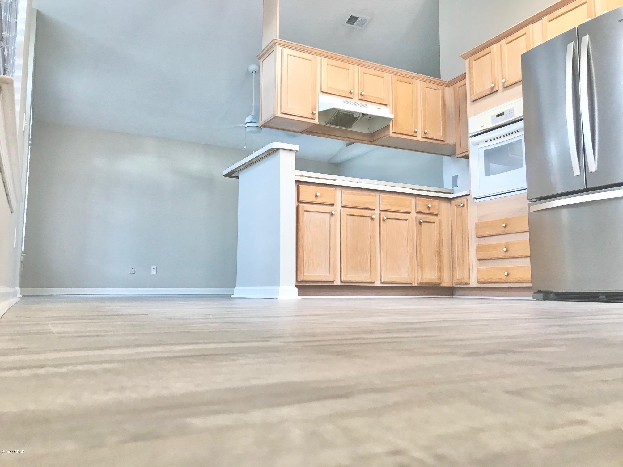 Emerald Coast Club Ph. I - Residential Lease