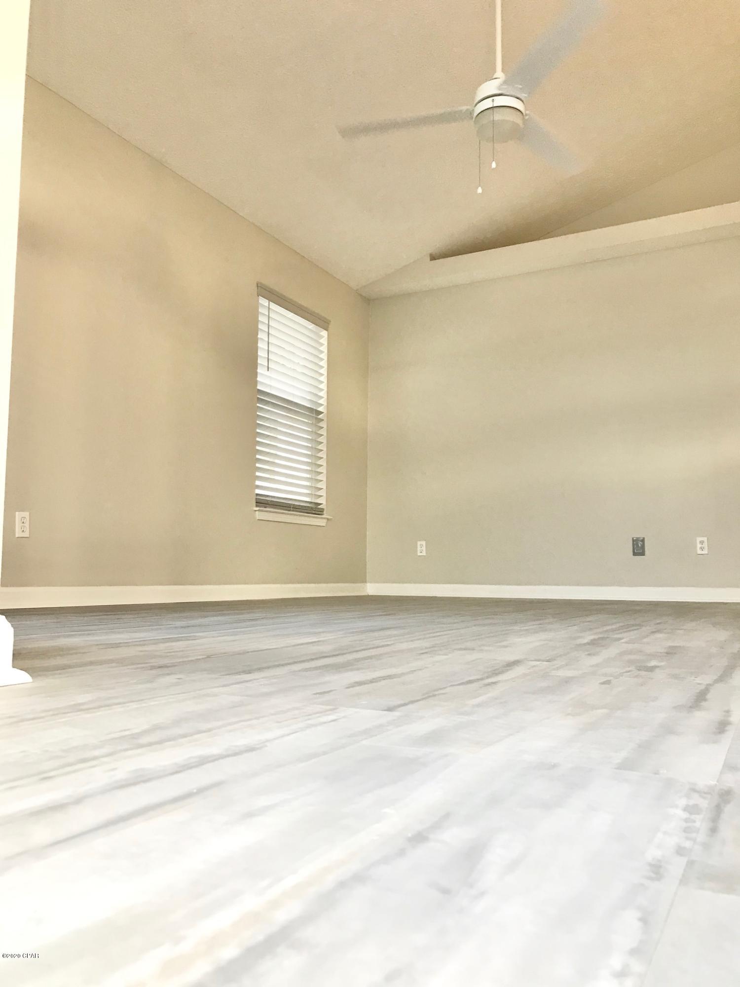 Emerald Coast Club Ph. I - Residential Lease