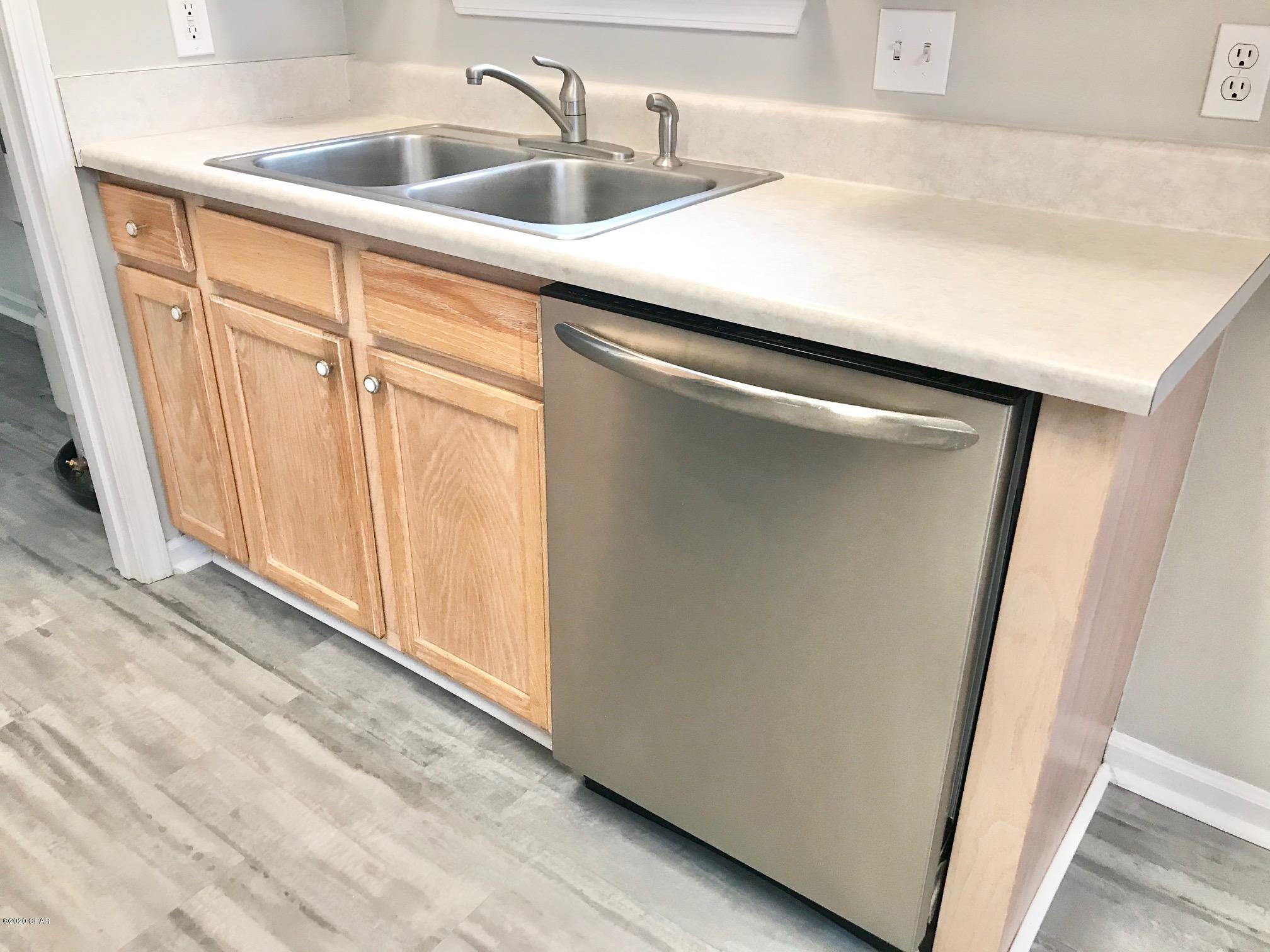 Emerald Coast Club Ph. I - Residential Lease