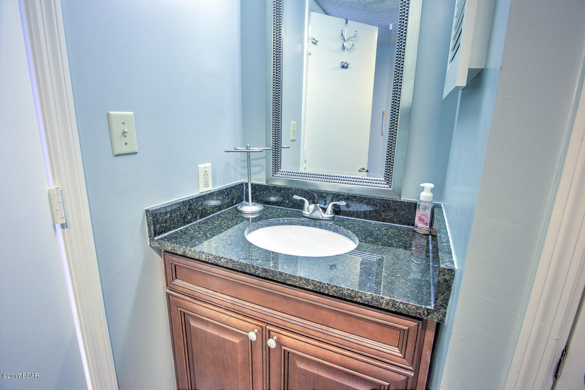 Seachase Condo - Residential