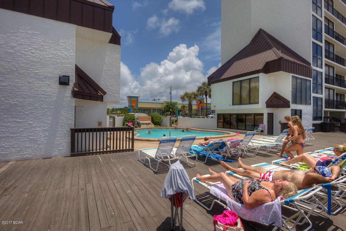 Seachase Condo - Residential