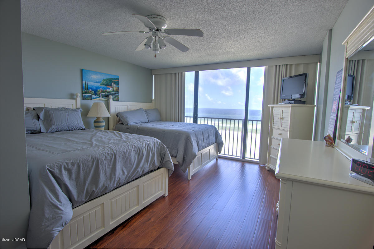 Seachase Condo - Residential