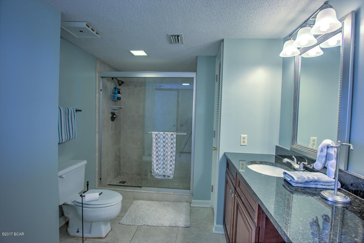 Seachase Condo - Residential