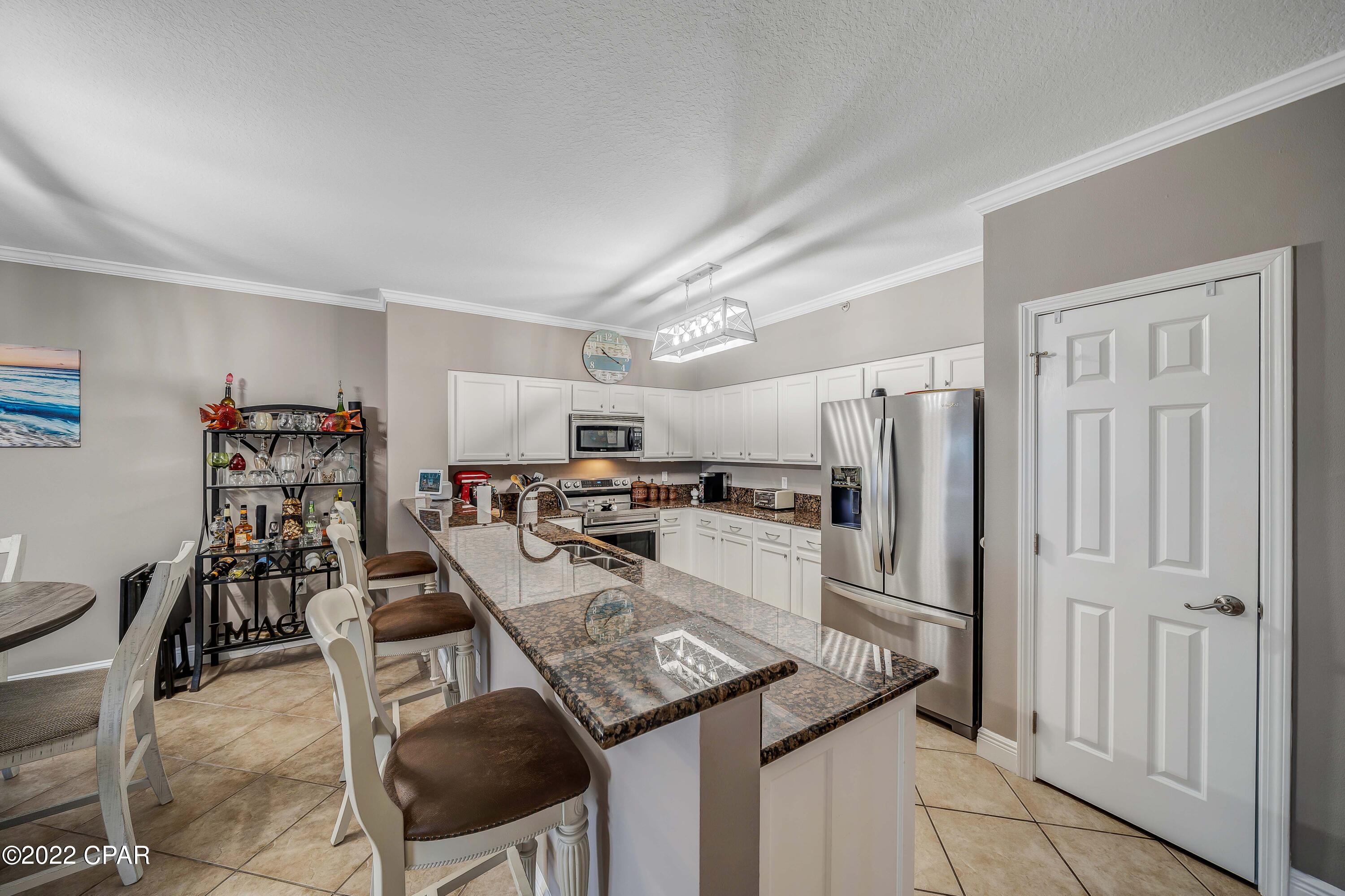 Magnolia Bay Club - Residential