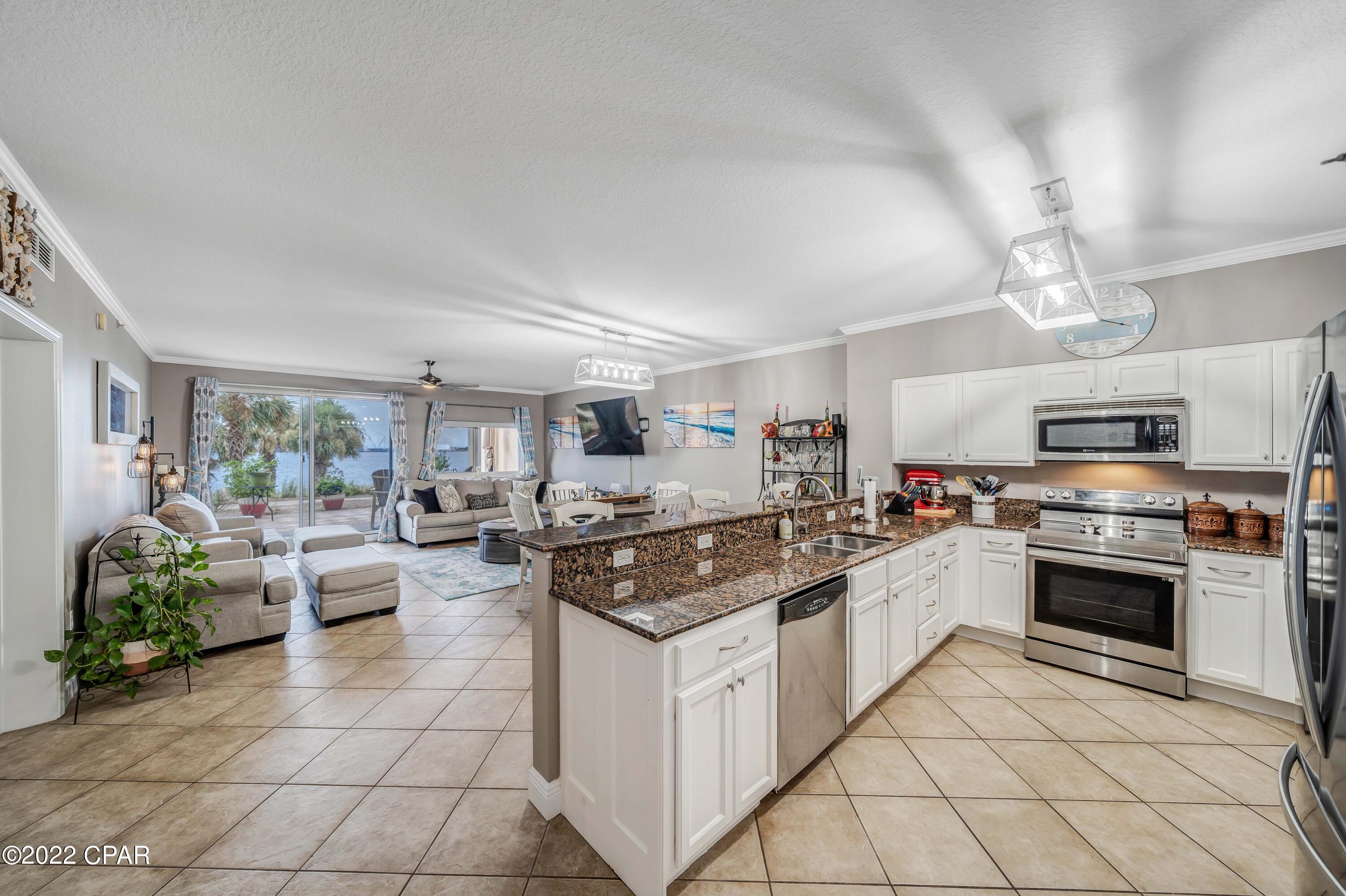 Magnolia Bay Club - Residential