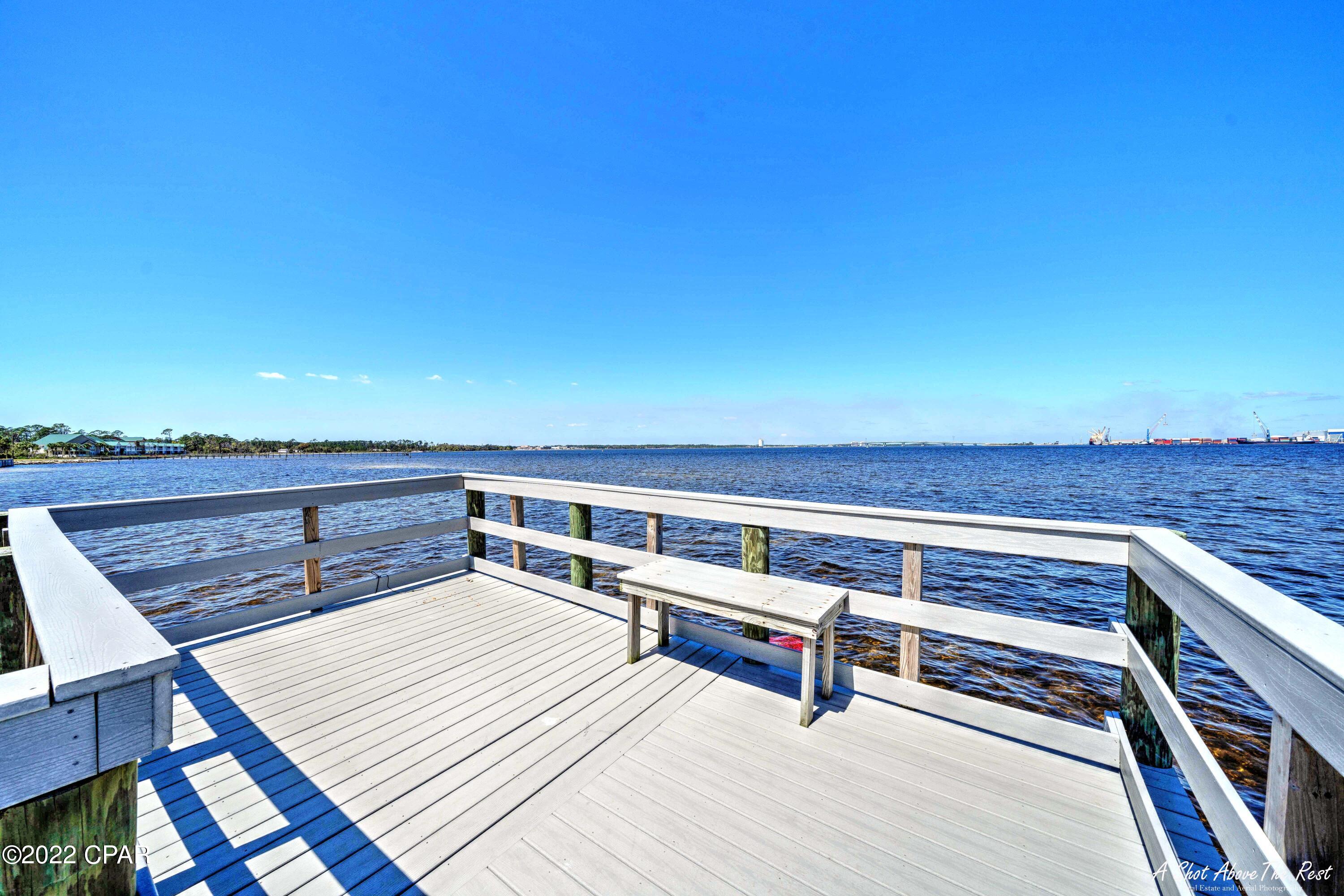 Magnolia Bay Club - Residential