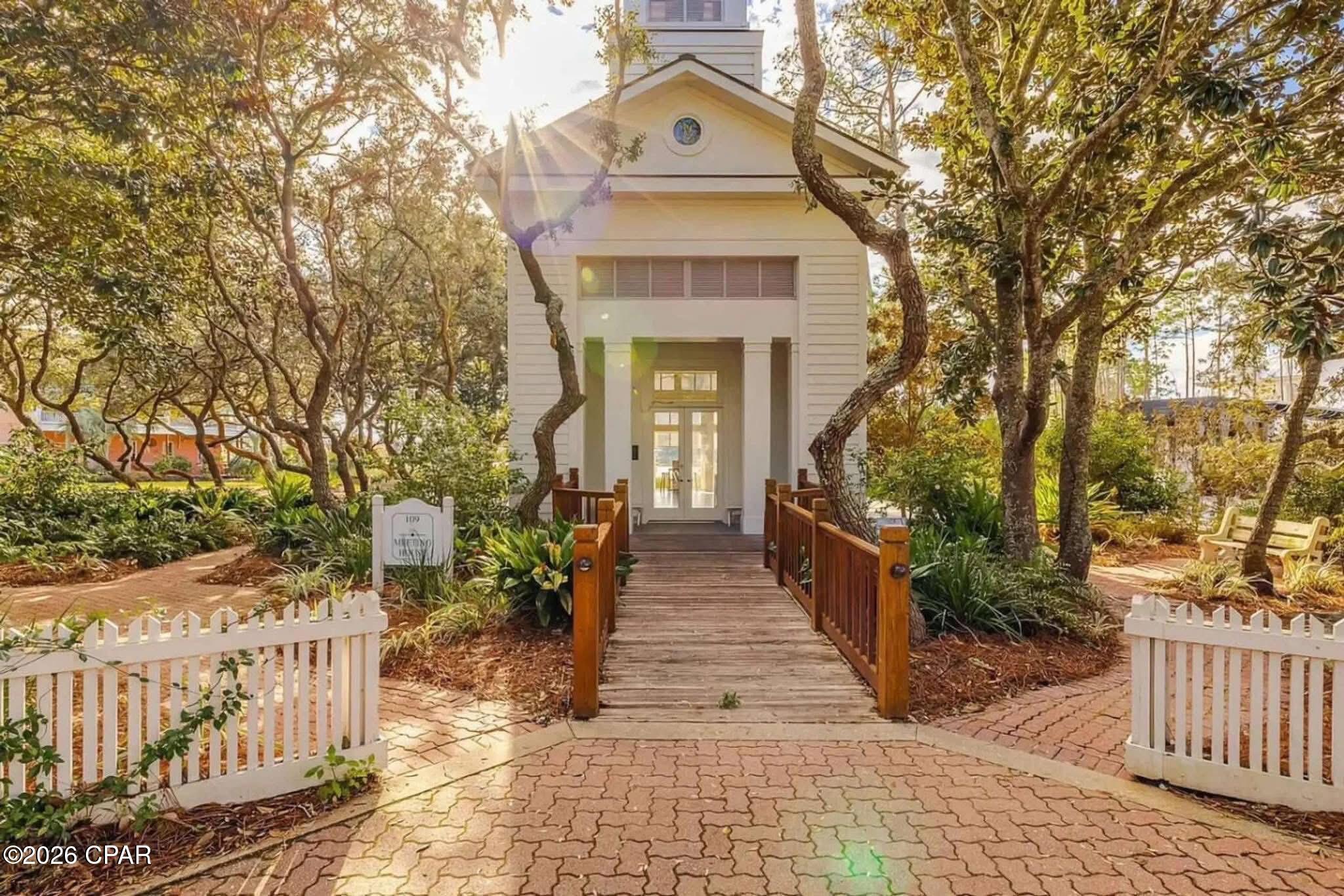 Carillon Beach Inn - Residential