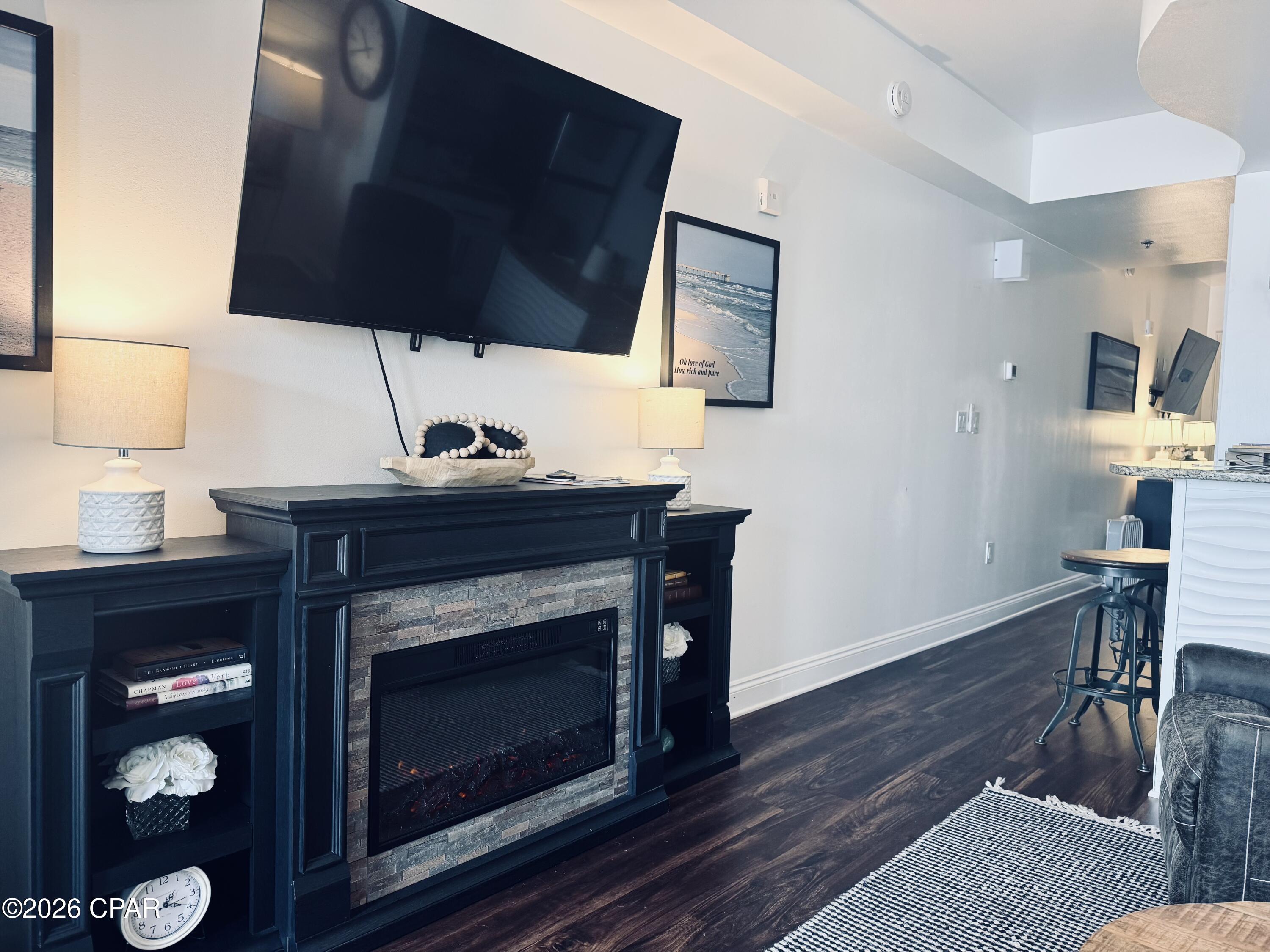 Carillon Beach Inn - Residential