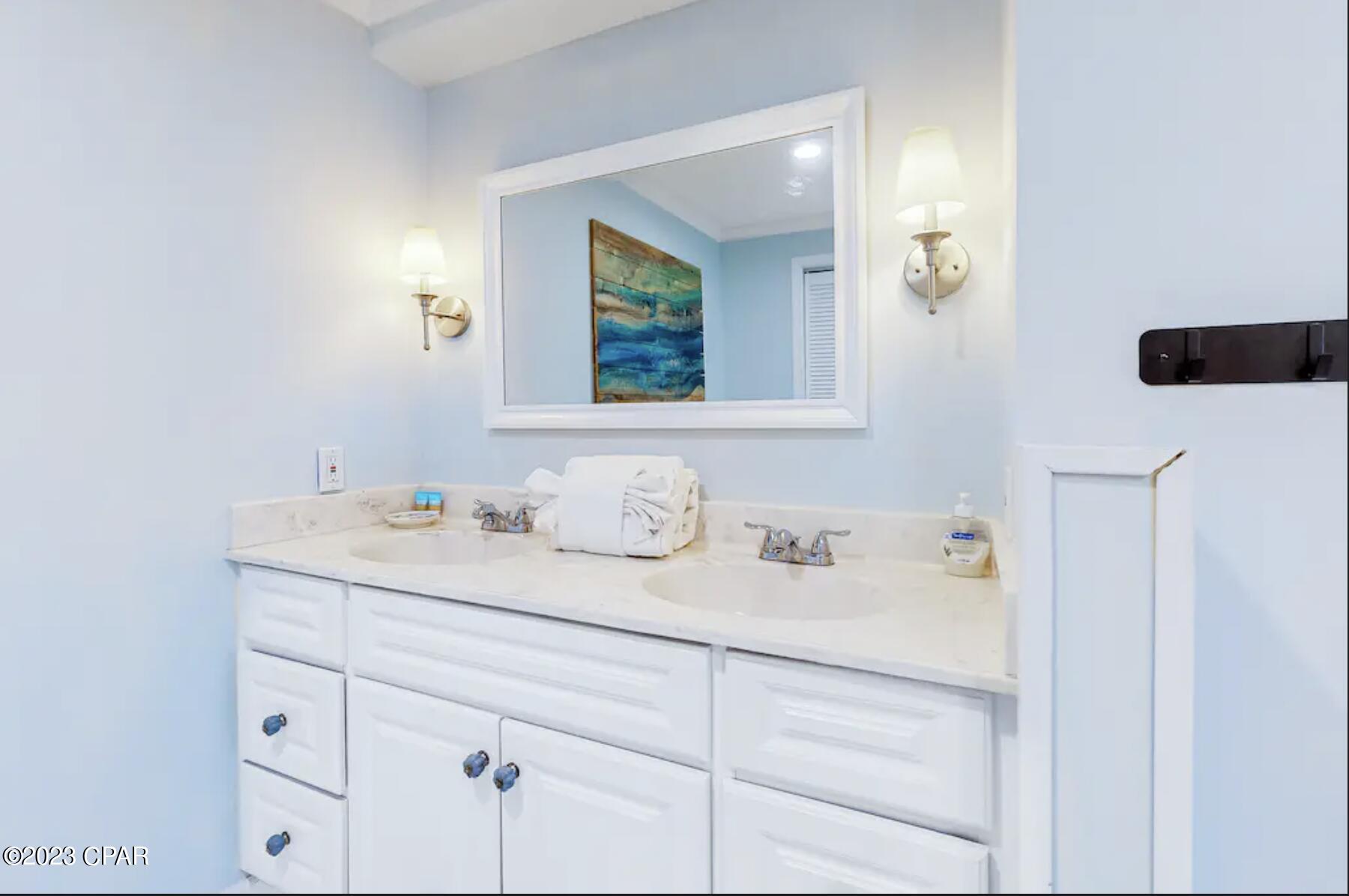 Fontainebleau Terrace - Residential