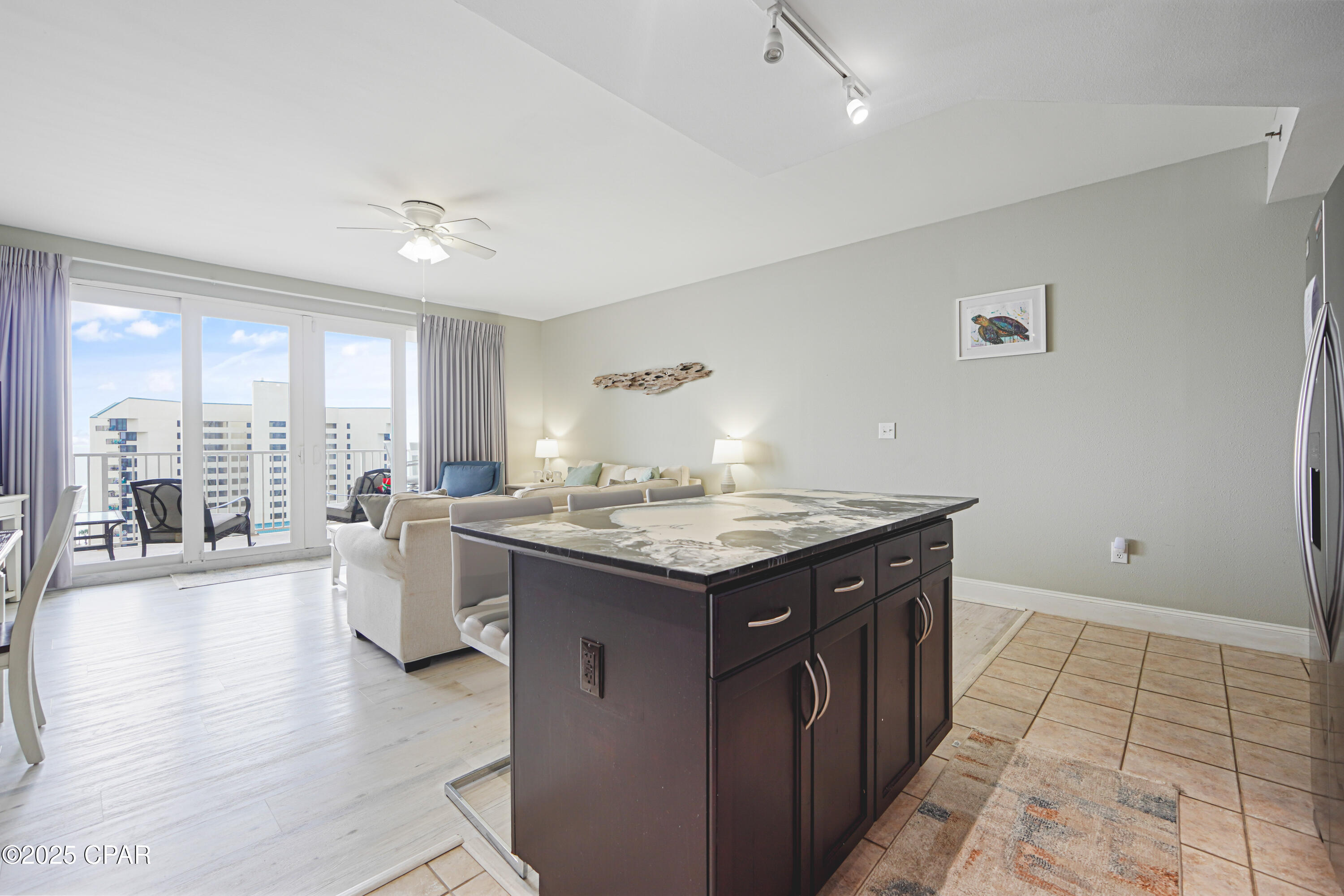 Laketown Wharf - Residential