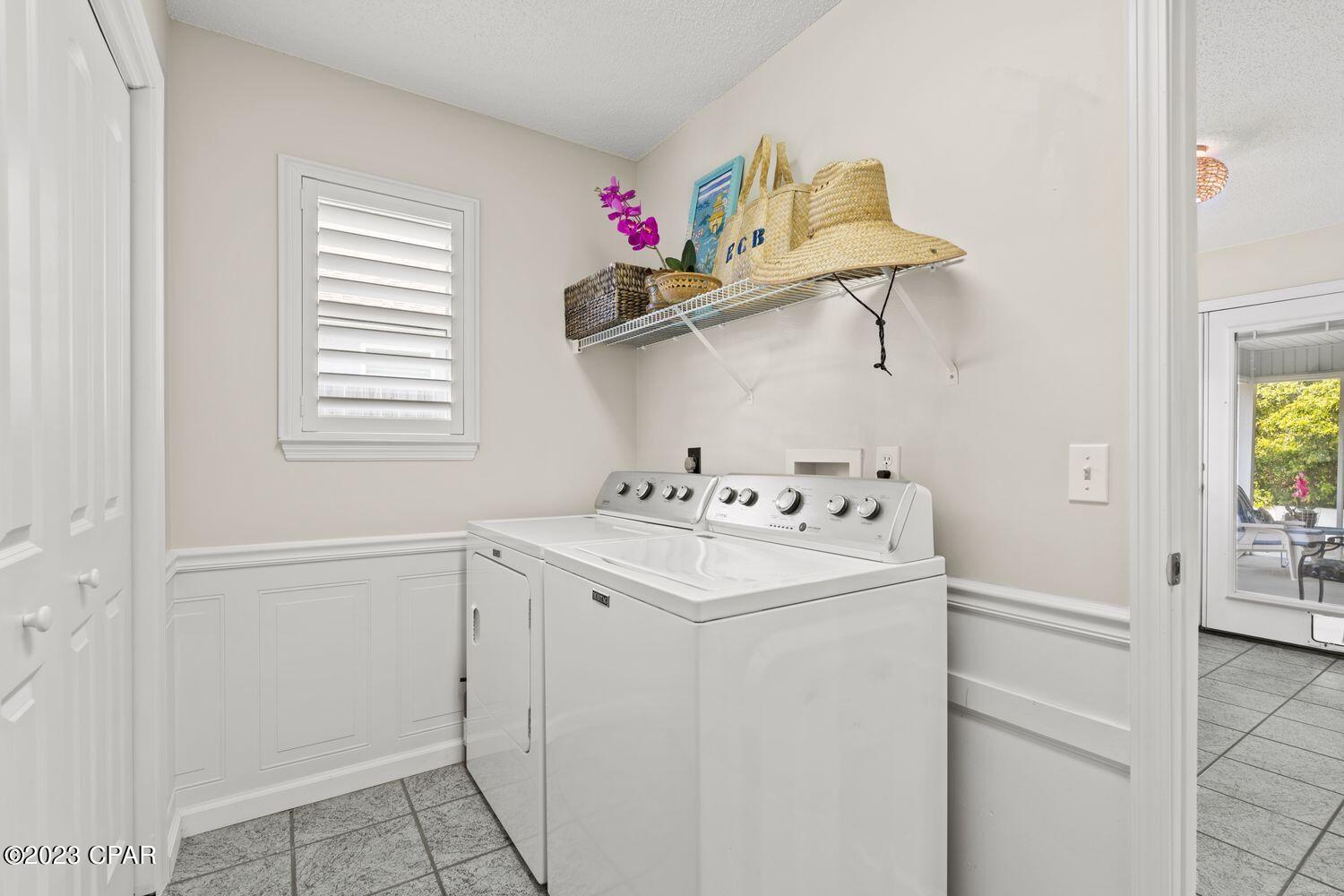 Jamaican Lake Condos - Residential