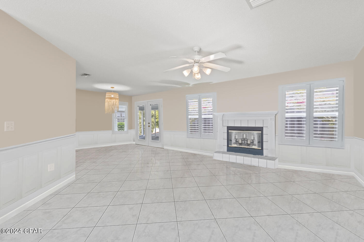 Jamaican Lake Condos - Residential