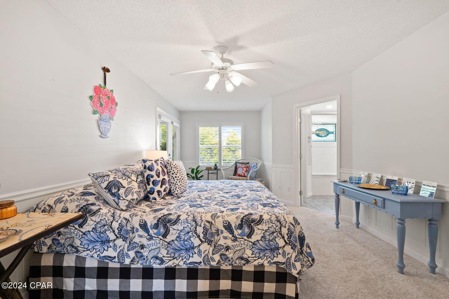 Jamaican Lake Condos - Residential